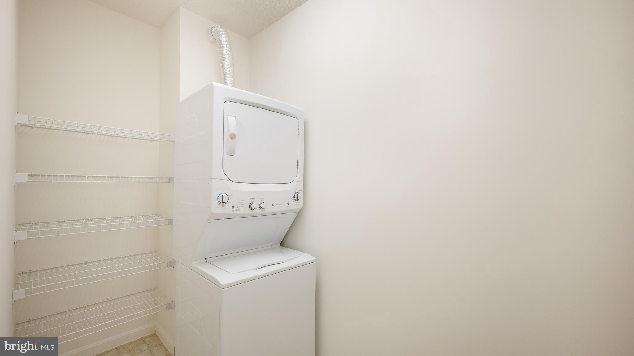 CREEKSIDE AT LEISURE WORLD - Residential Lease