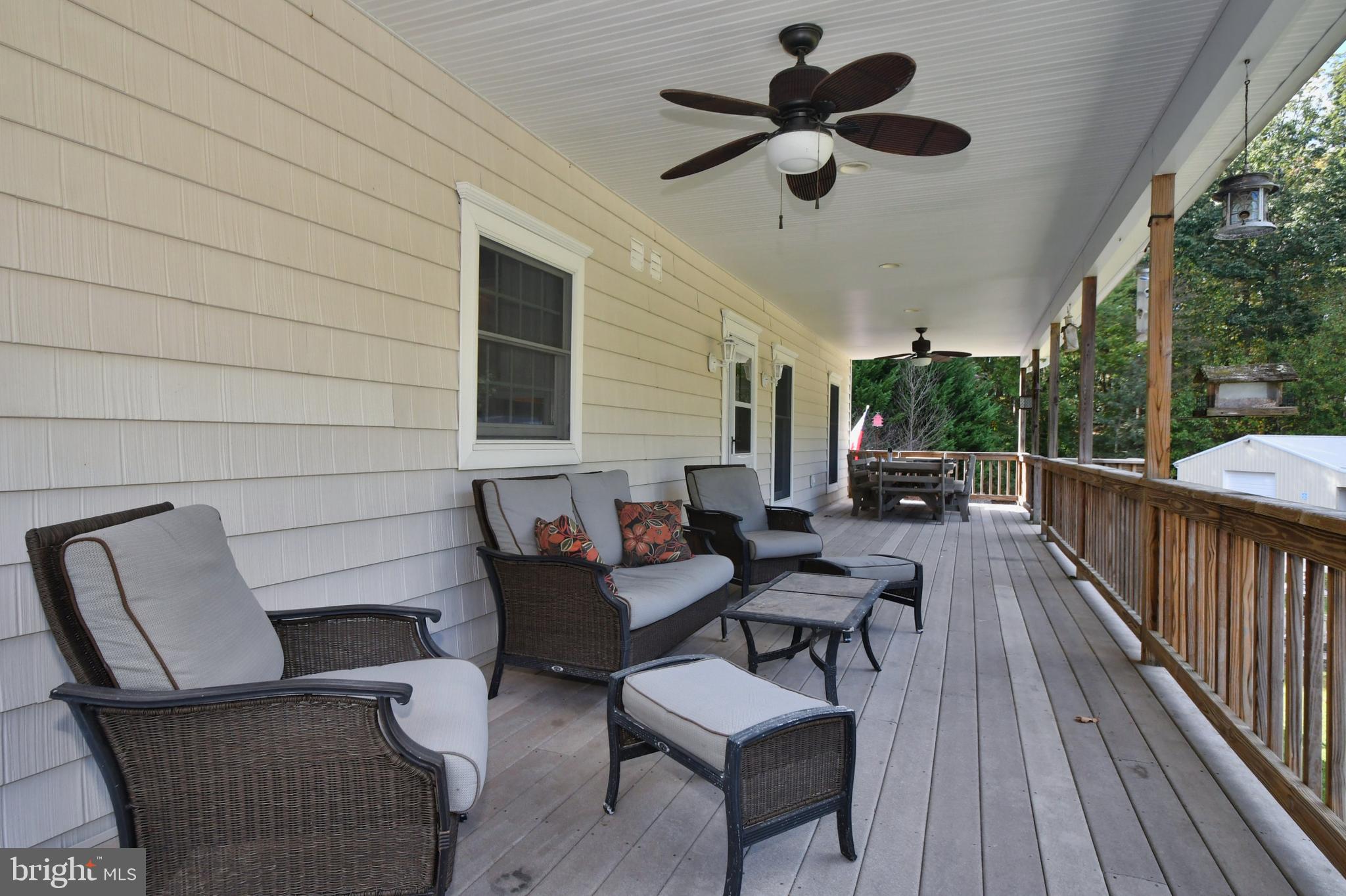 WHITE HALL - Residential