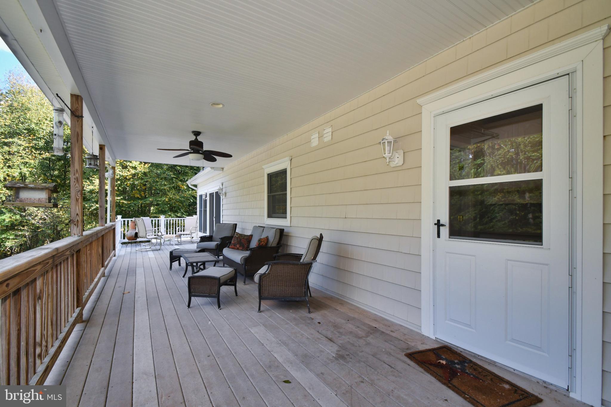 WHITE HALL - Residential