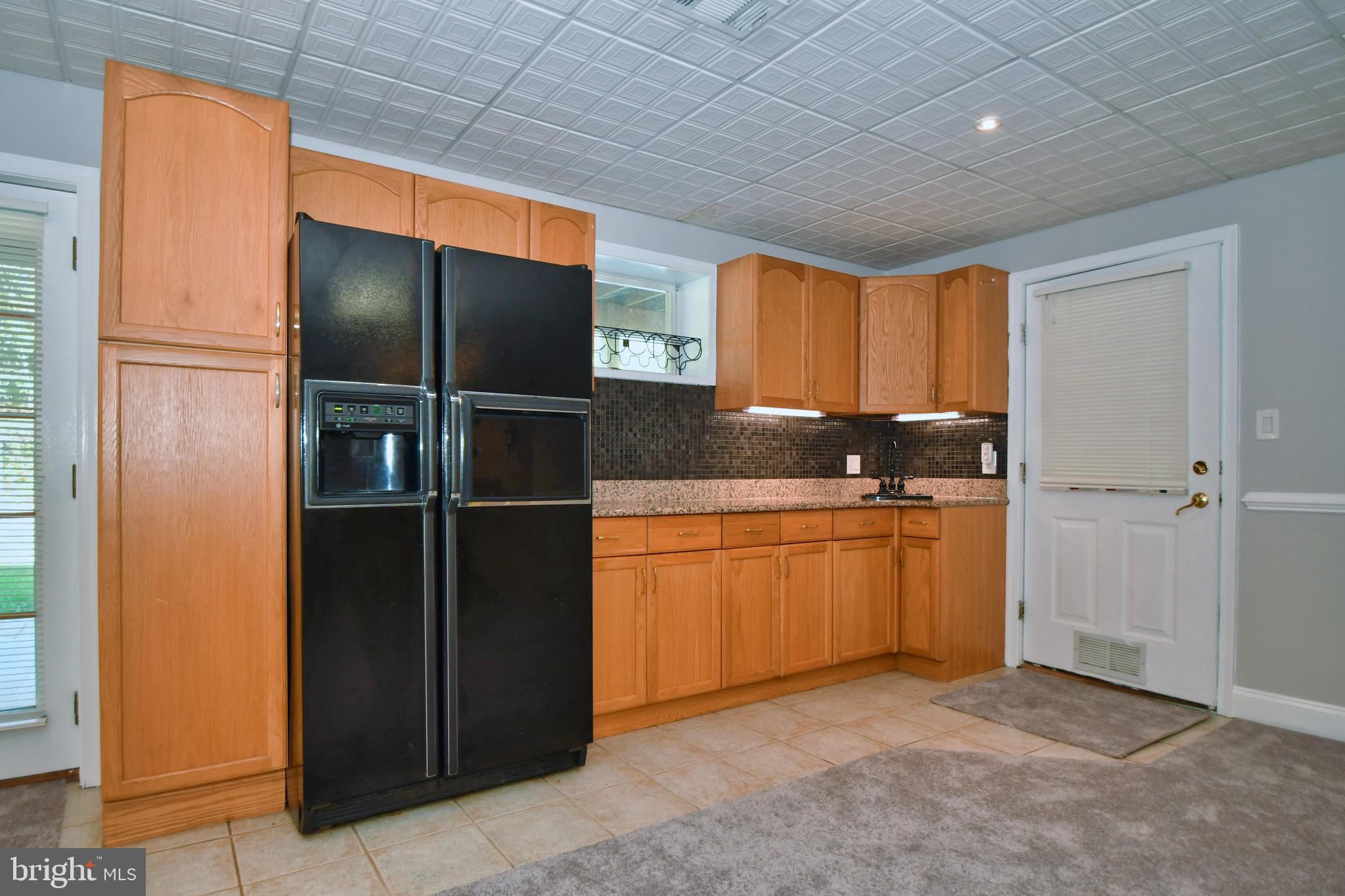 WHITE HALL - Residential