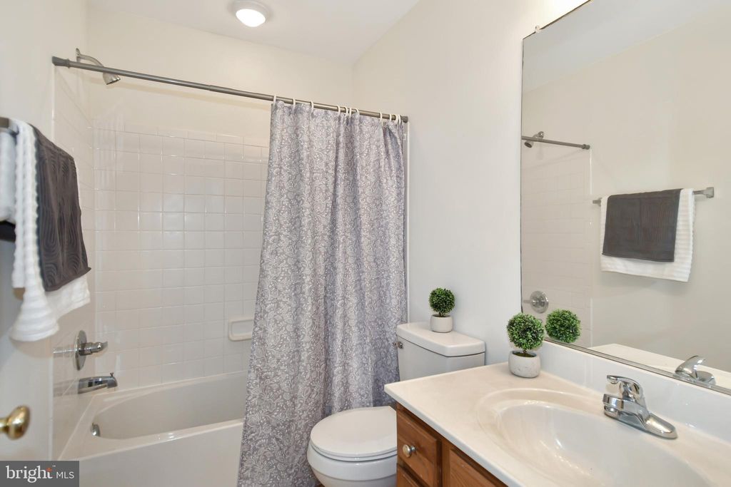 listing image 52
