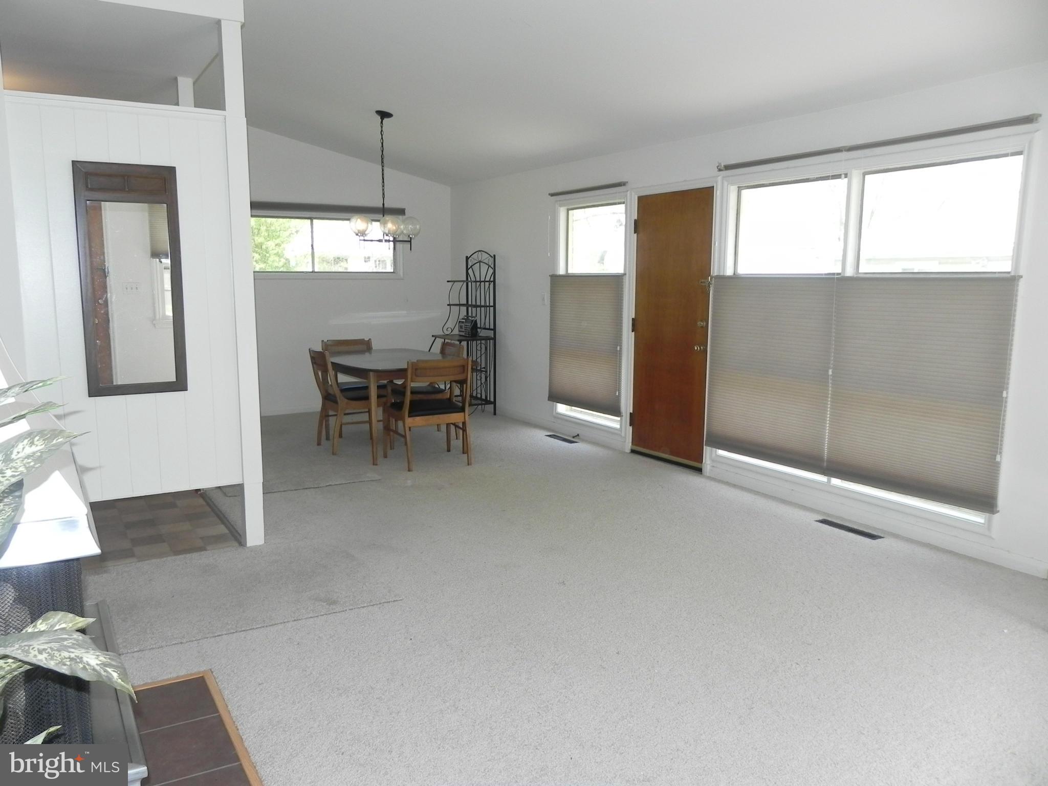 WILLIAMSBURG - Residential