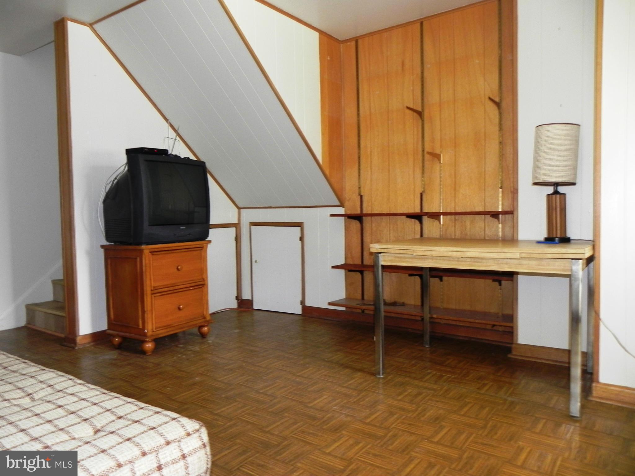 WILLIAMSBURG - Residential