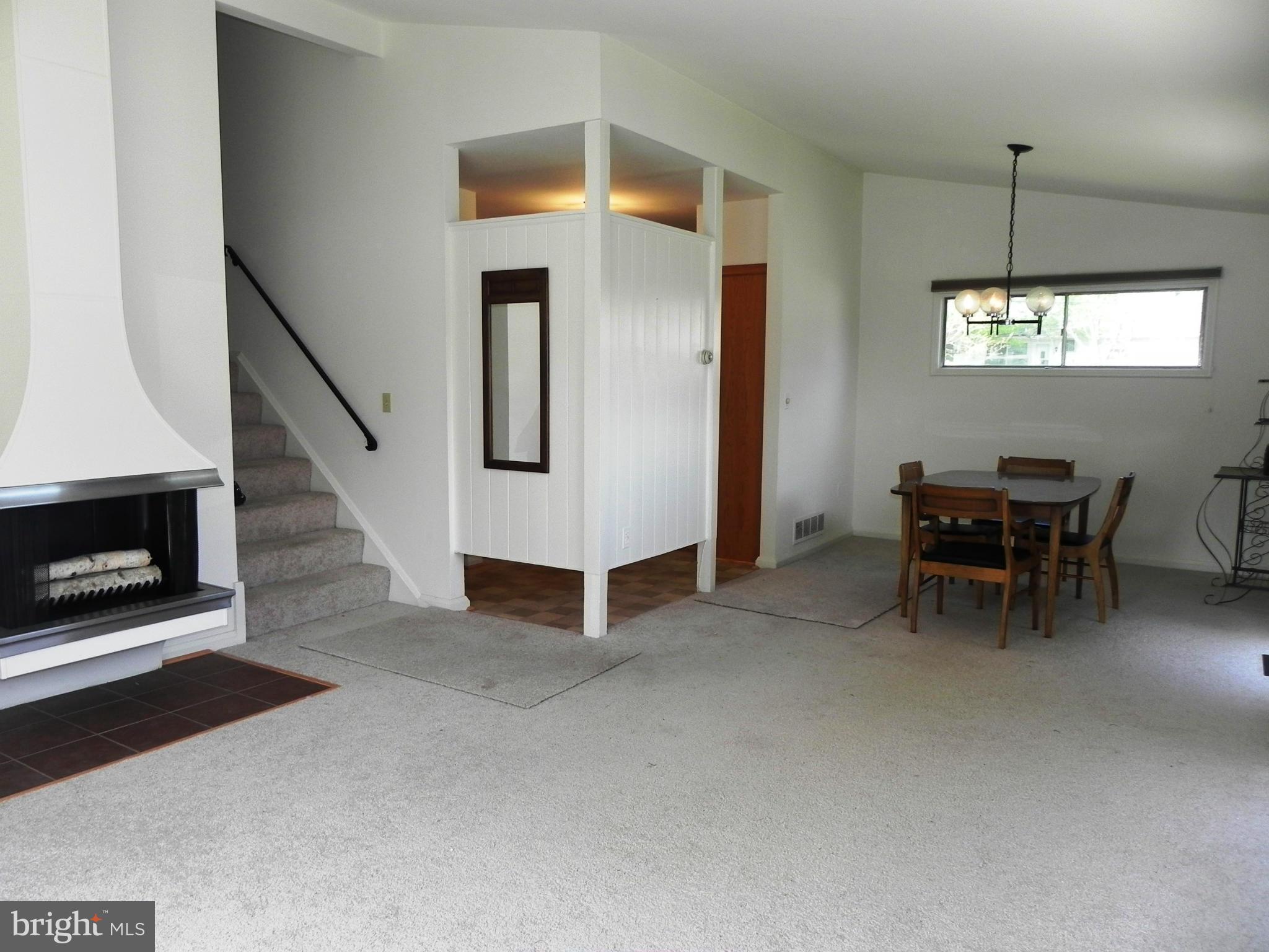 WILLIAMSBURG - Residential