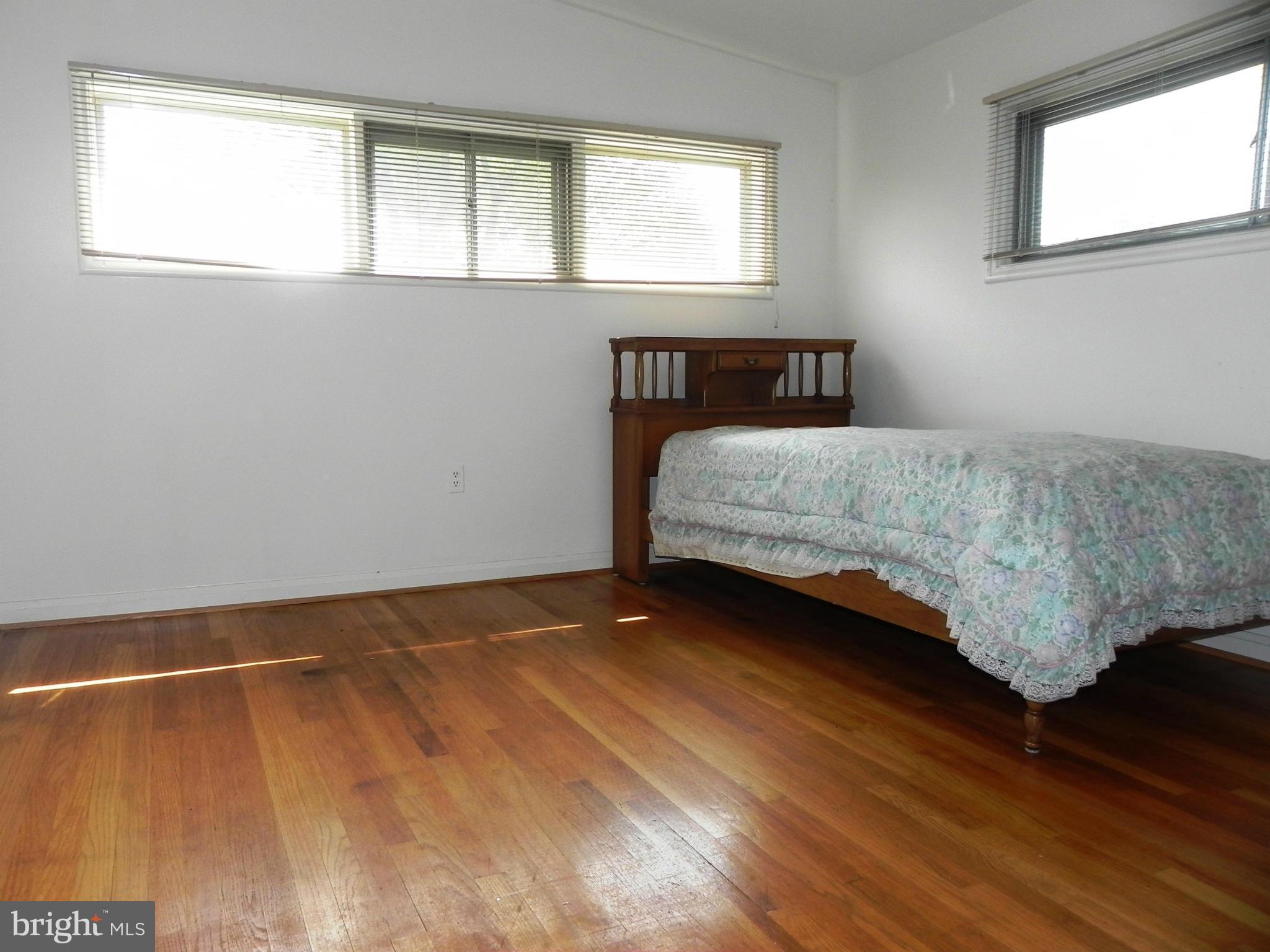 WILLIAMSBURG - Residential