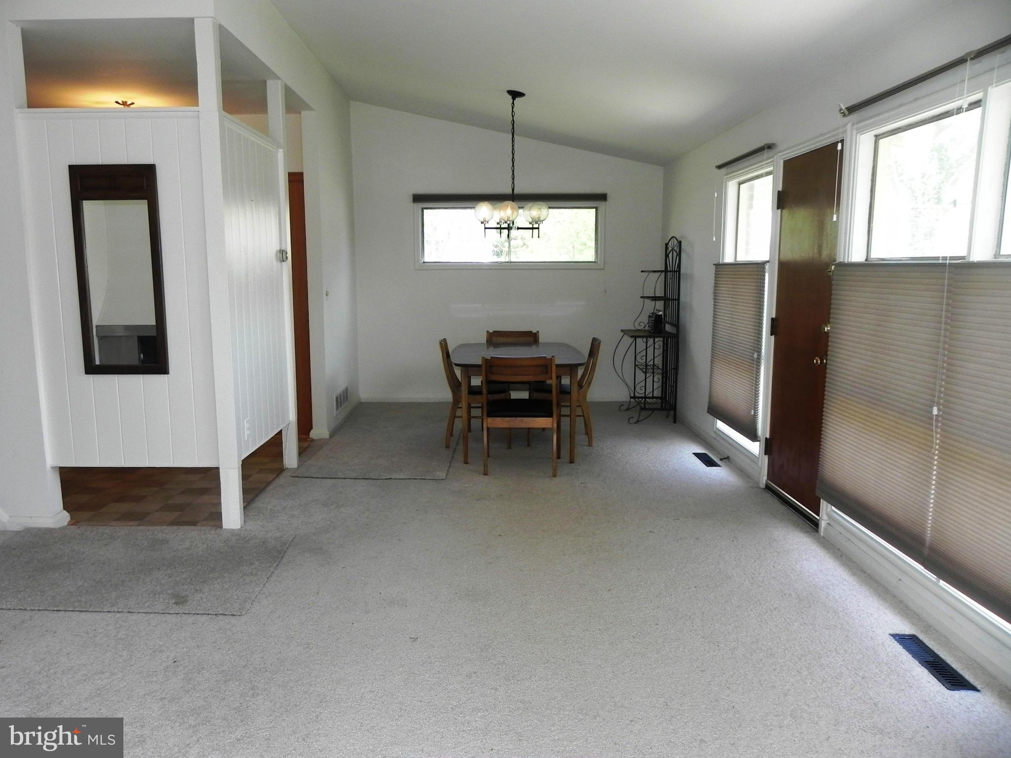 WILLIAMSBURG - Residential