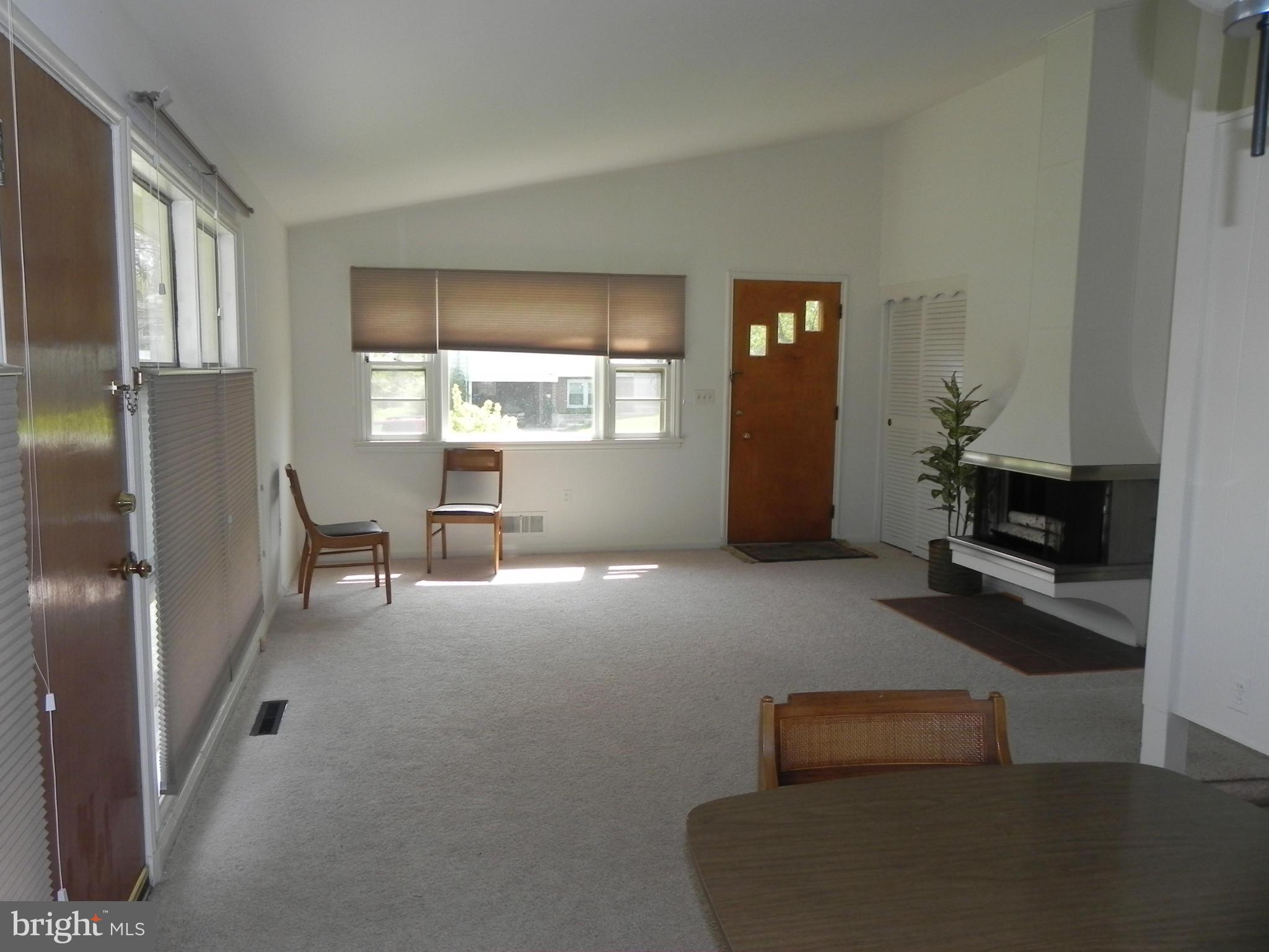 WILLIAMSBURG - Residential