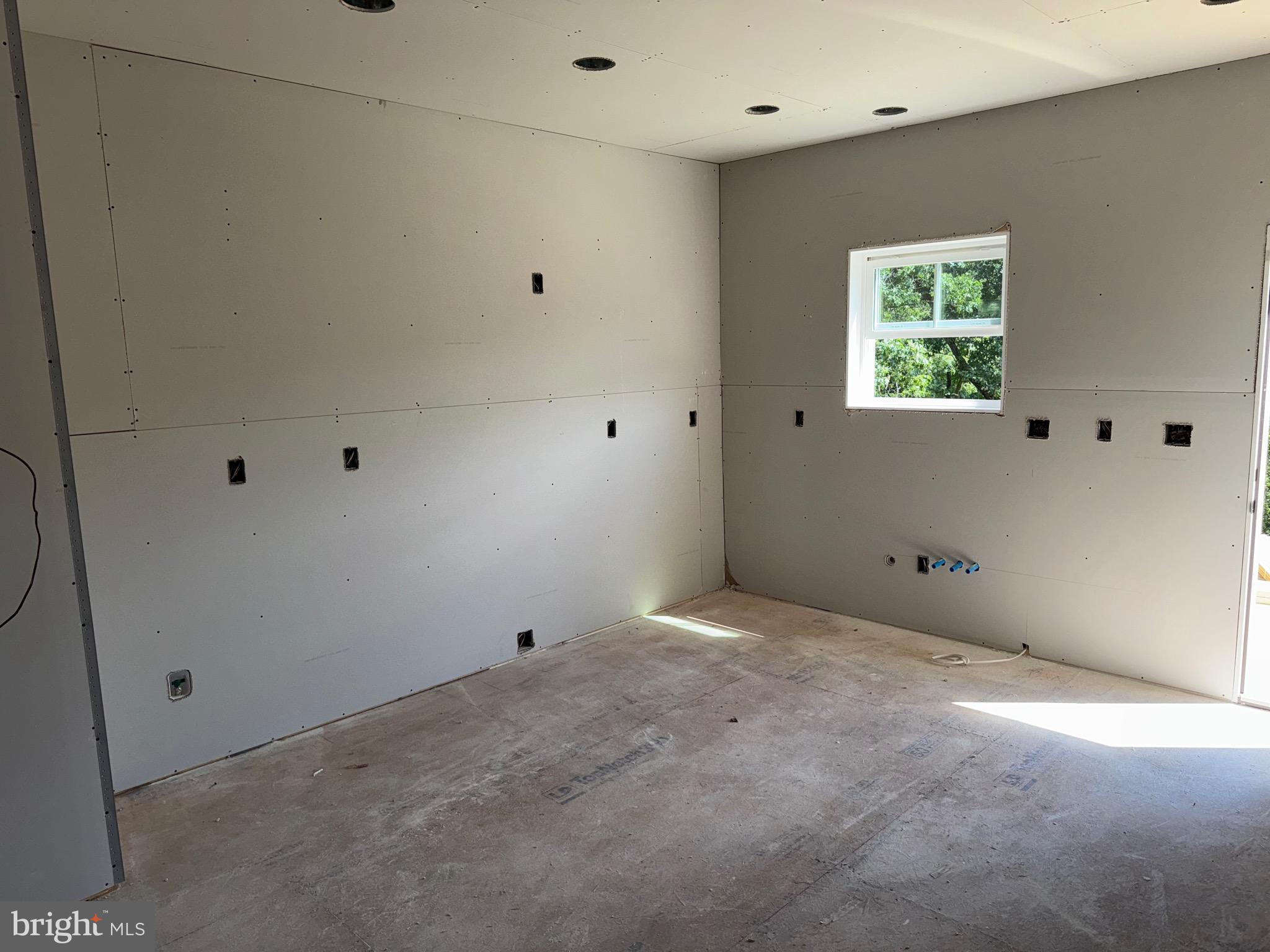 126 MARINERIS CIRCLE