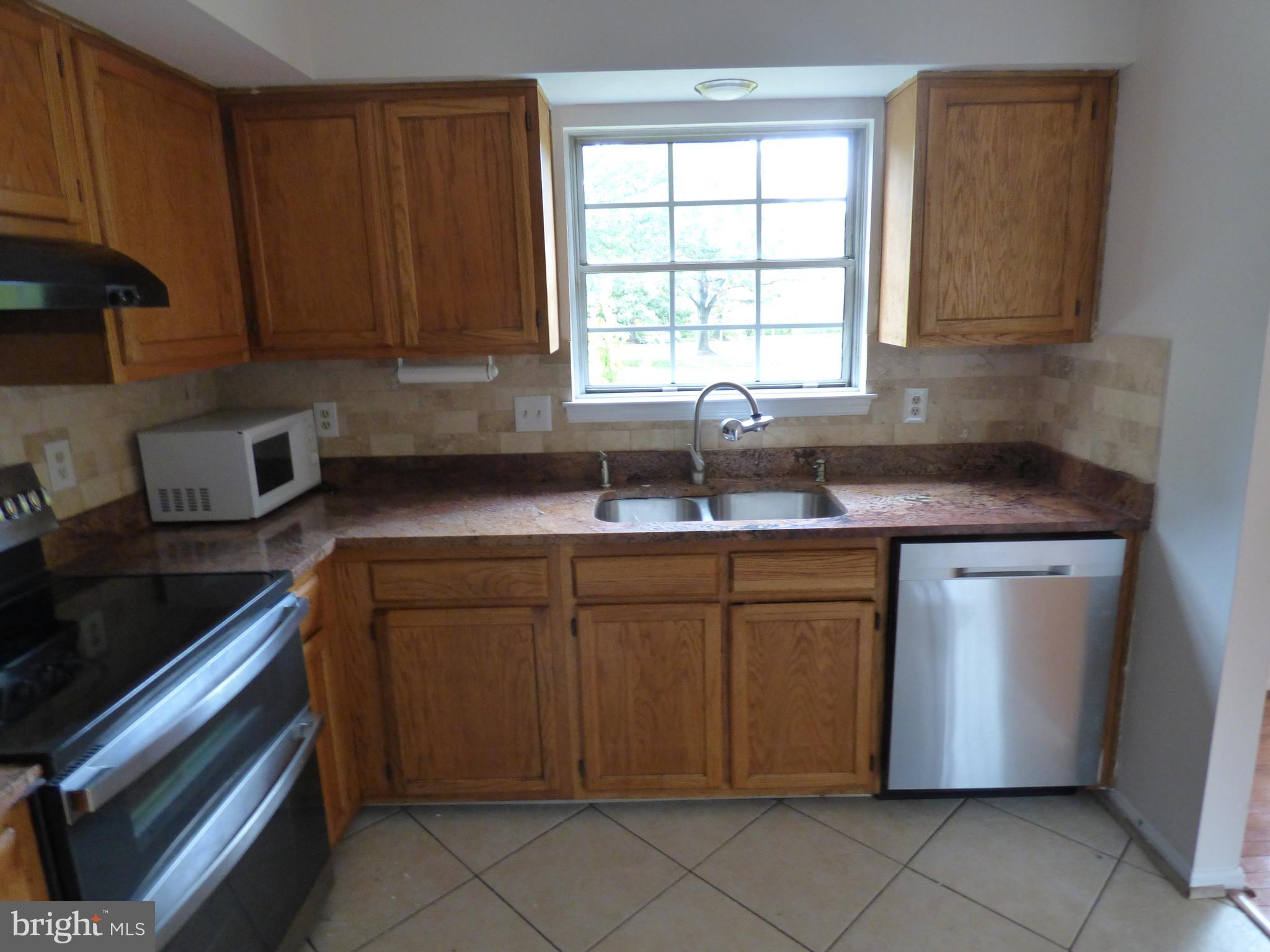 CHURCHILL TOWN SECTOR - Residential Lease