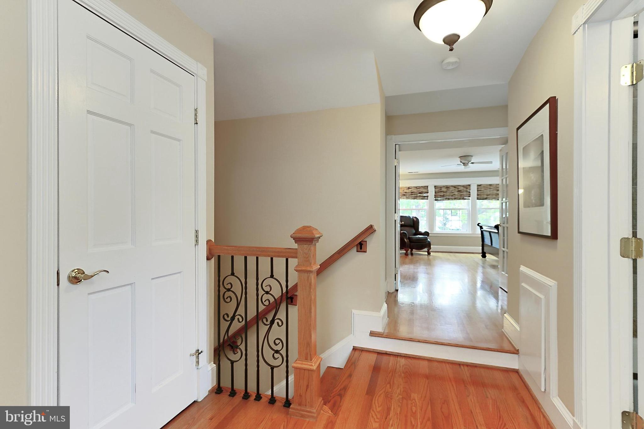 WALNUT HILL - Residential