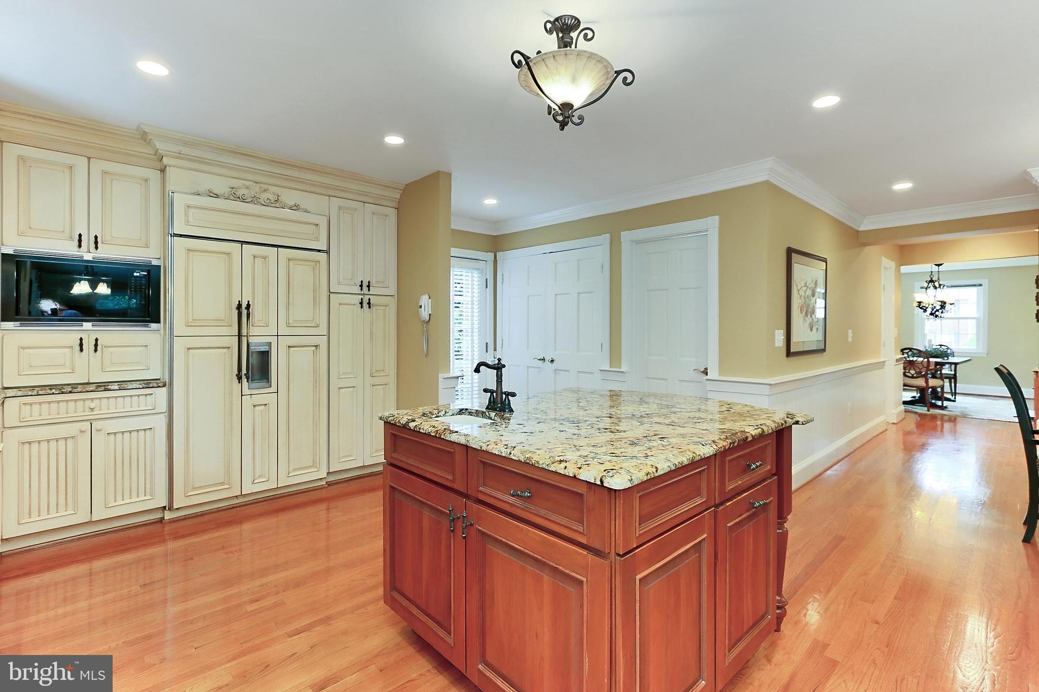 WALNUT HILL - Residential