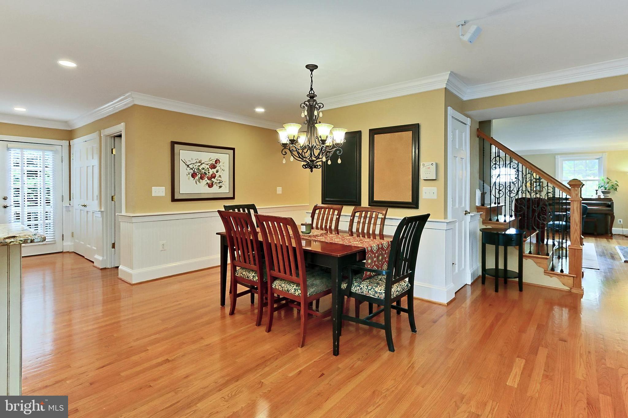 WALNUT HILL - Residential