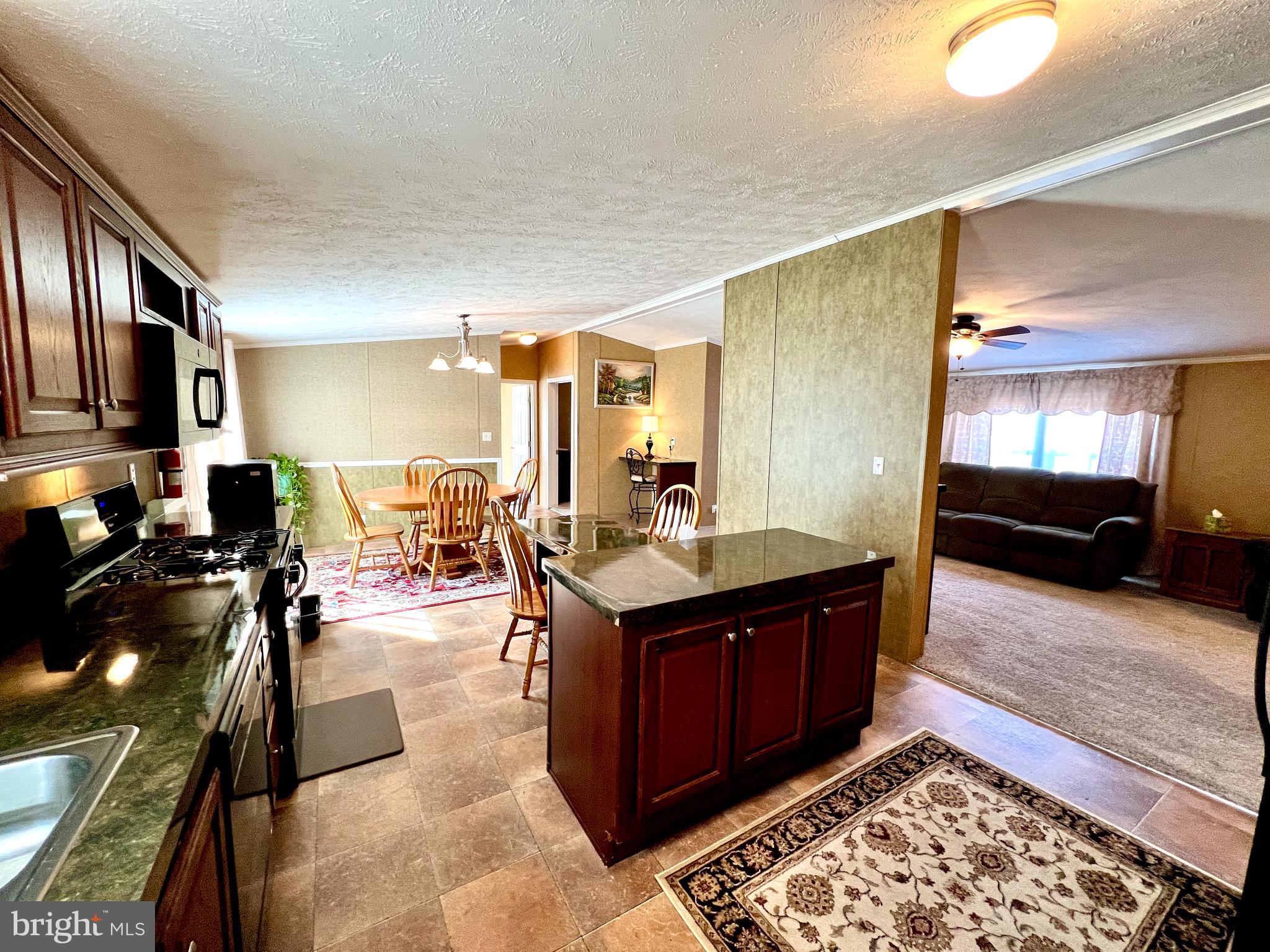 FRIEDEN MANOR - Residential