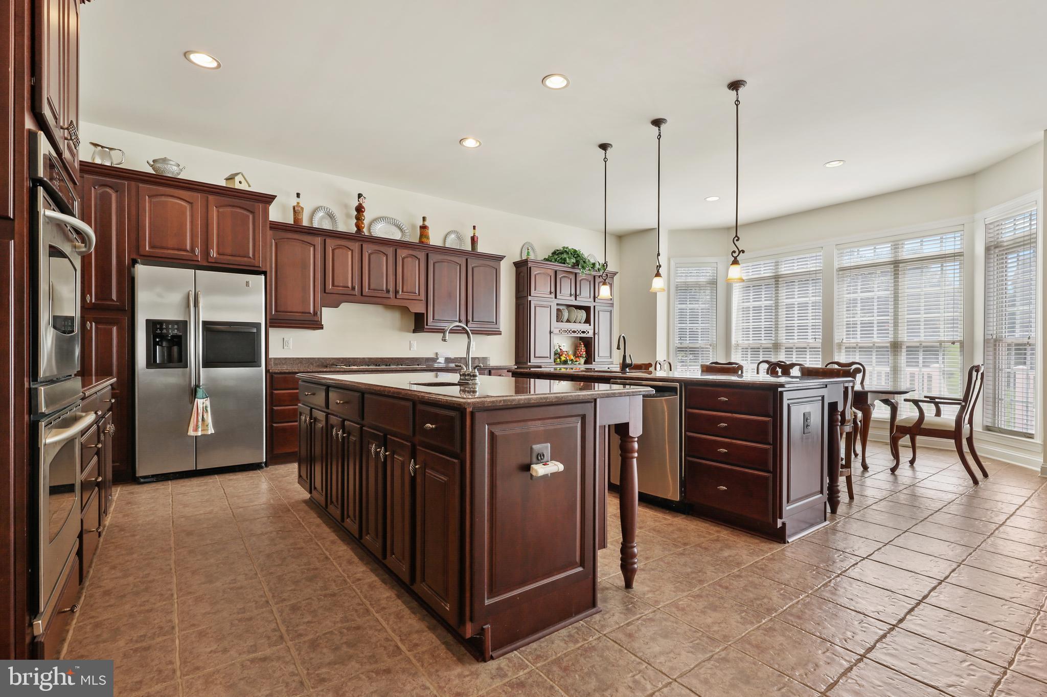 LONG FARM - Residential