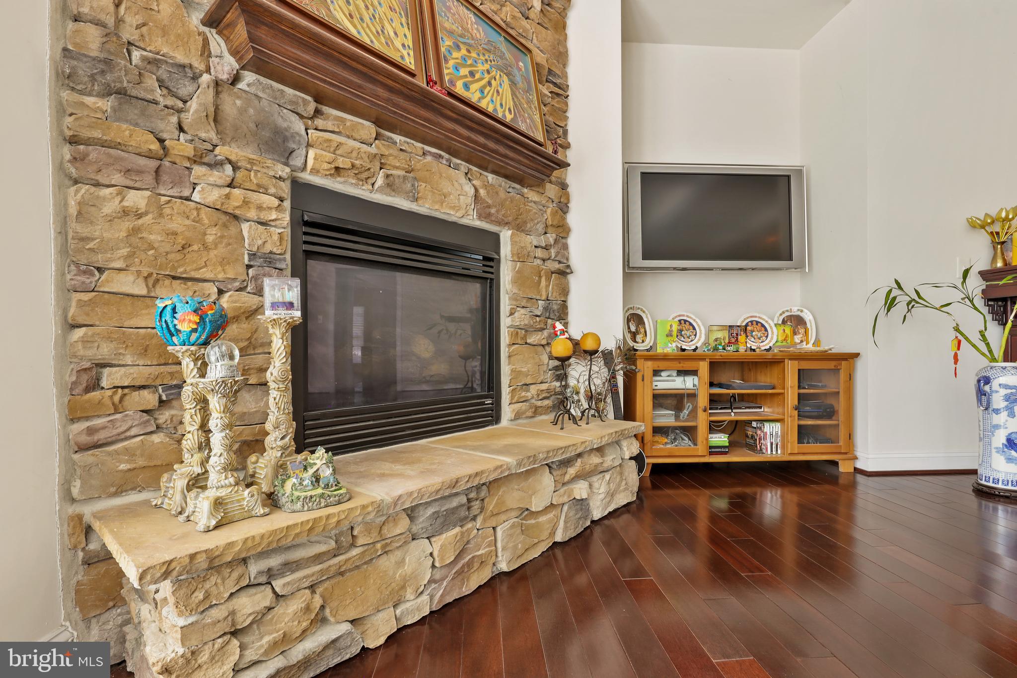 LONG FARM - Residential