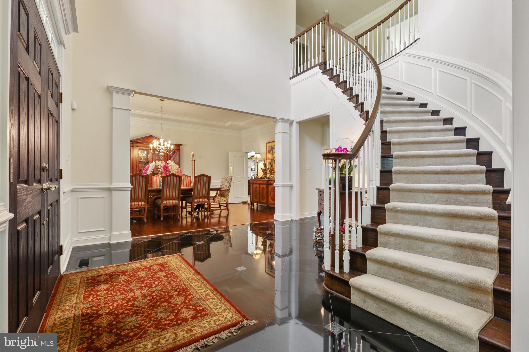 LONG FARM - Residential