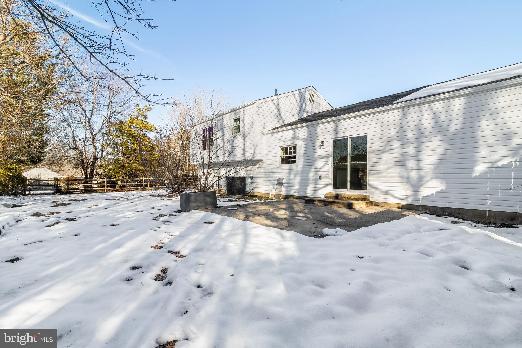 WAKEFIELD NEIGHBORHOOD - Residential