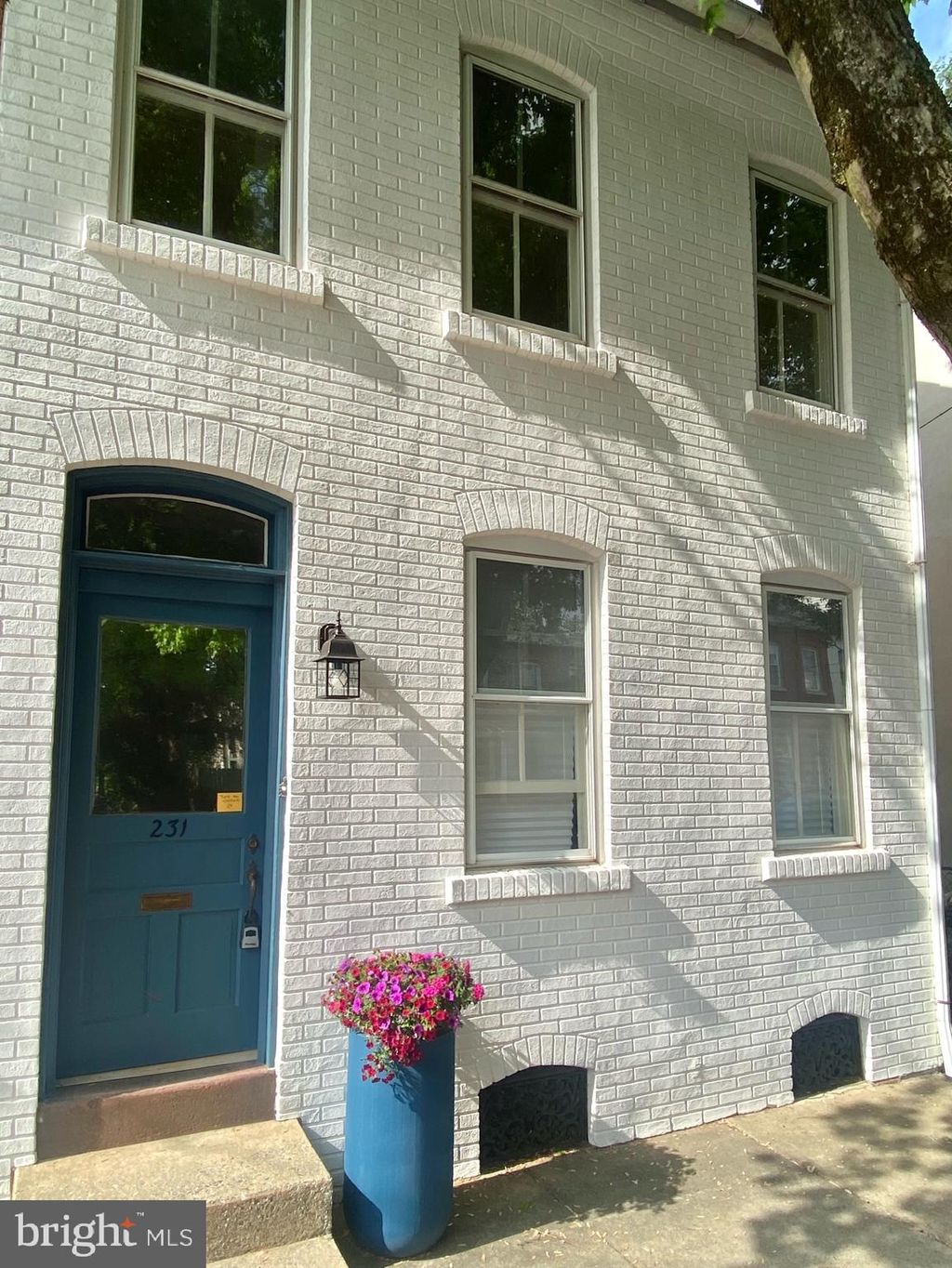 Photo of 231 E Frederick Street, Lancaster, PA 17602 (MLS # PALA2050568)