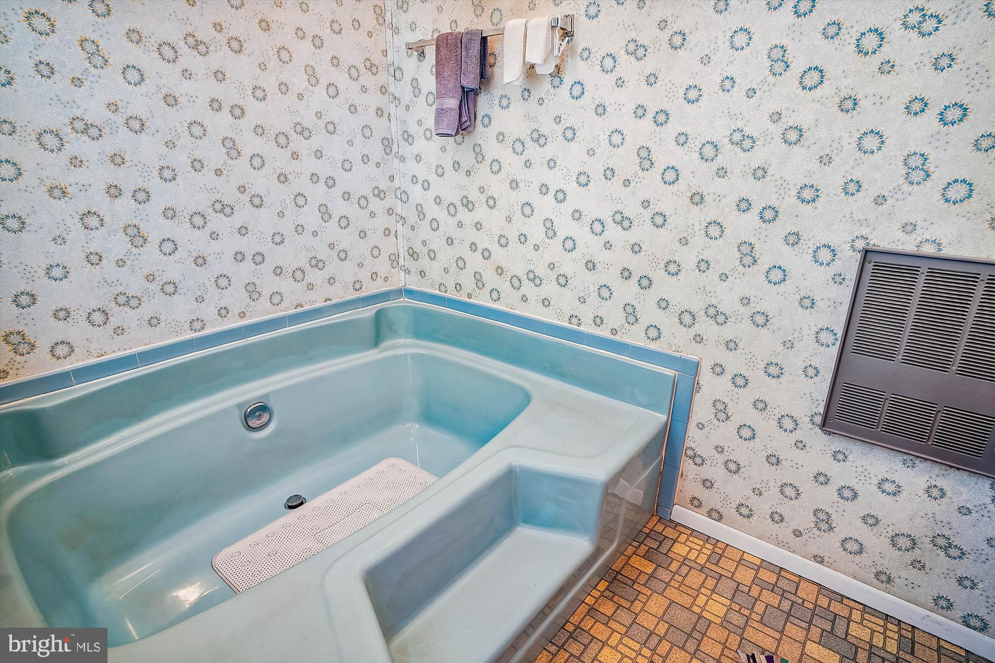 CENTREVILLE - Residential