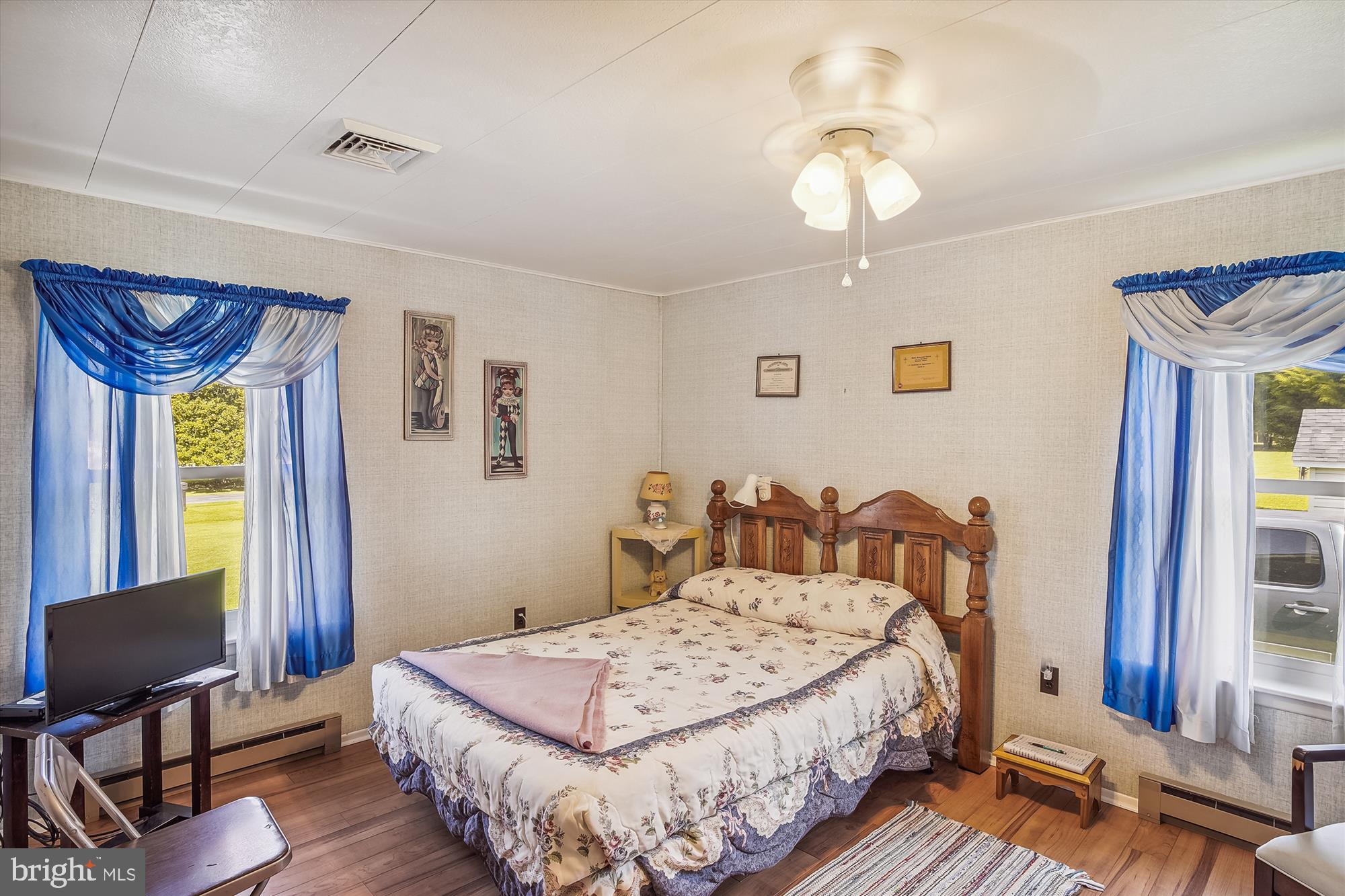 CENTREVILLE - Residential