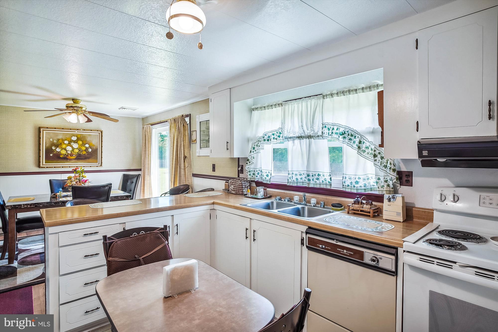 CENTREVILLE - Residential