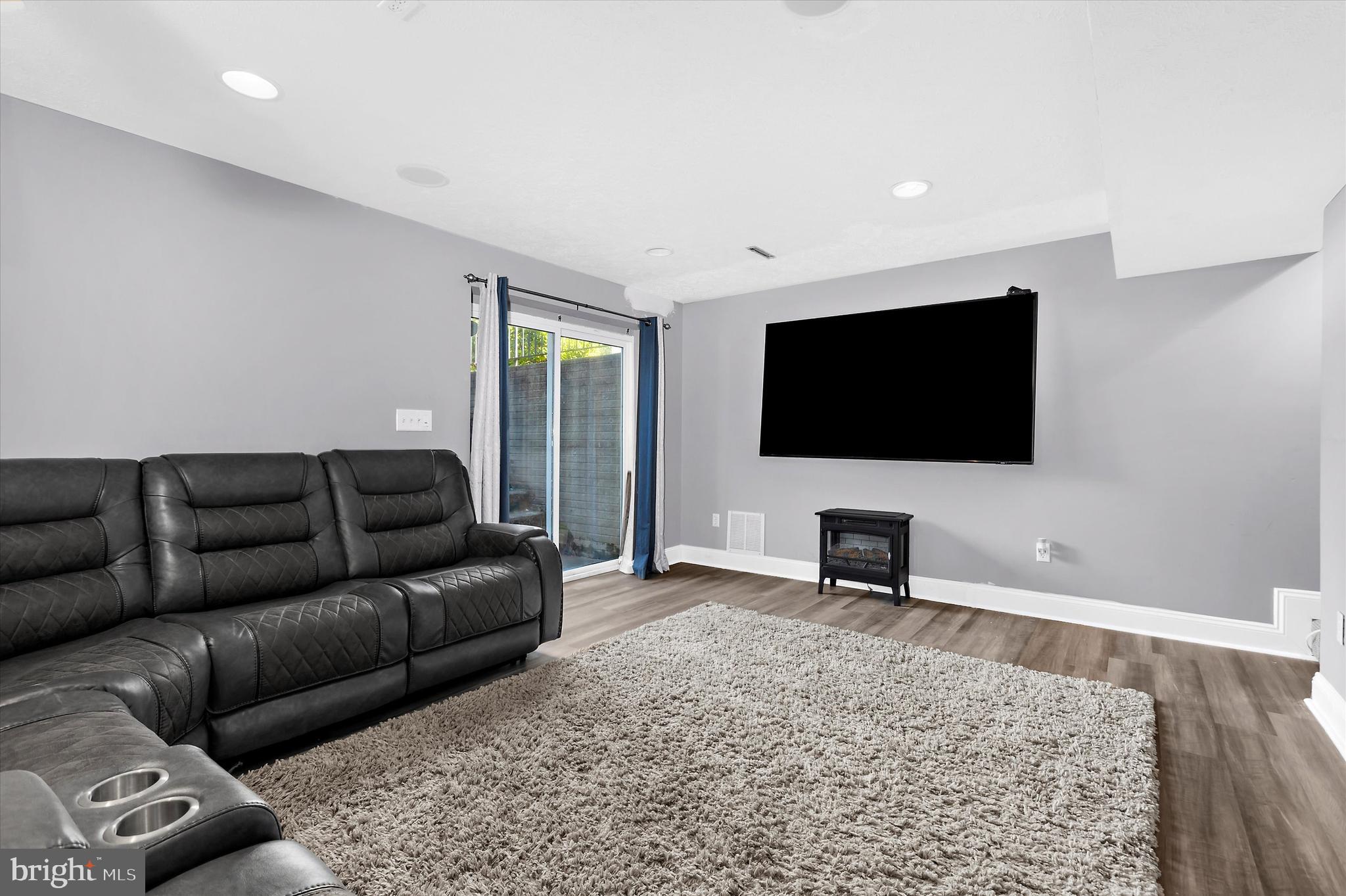 PARK PINES - Residential