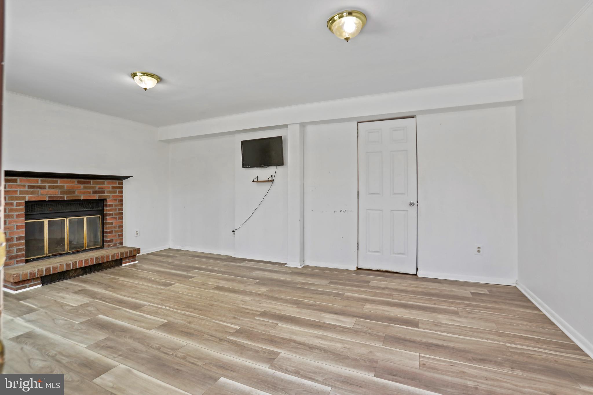 ROLLINGWOOD VILLAGE - Residential