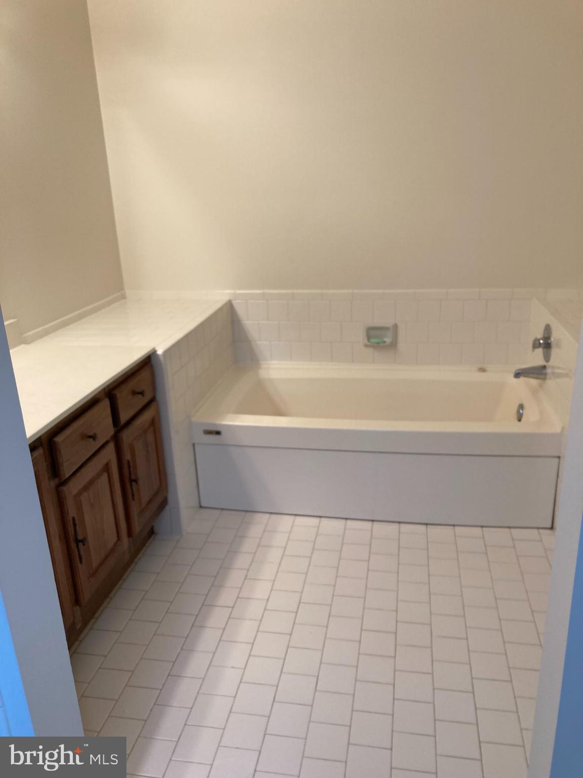 DEVONSHIRE - Residential Lease