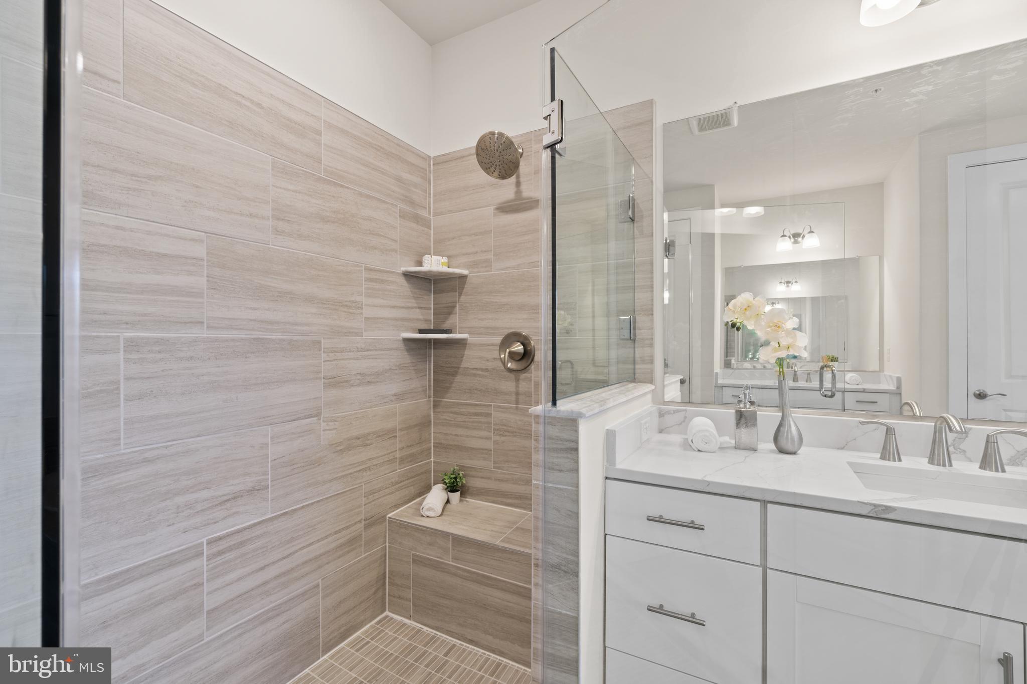 SENECA FARM - Residential