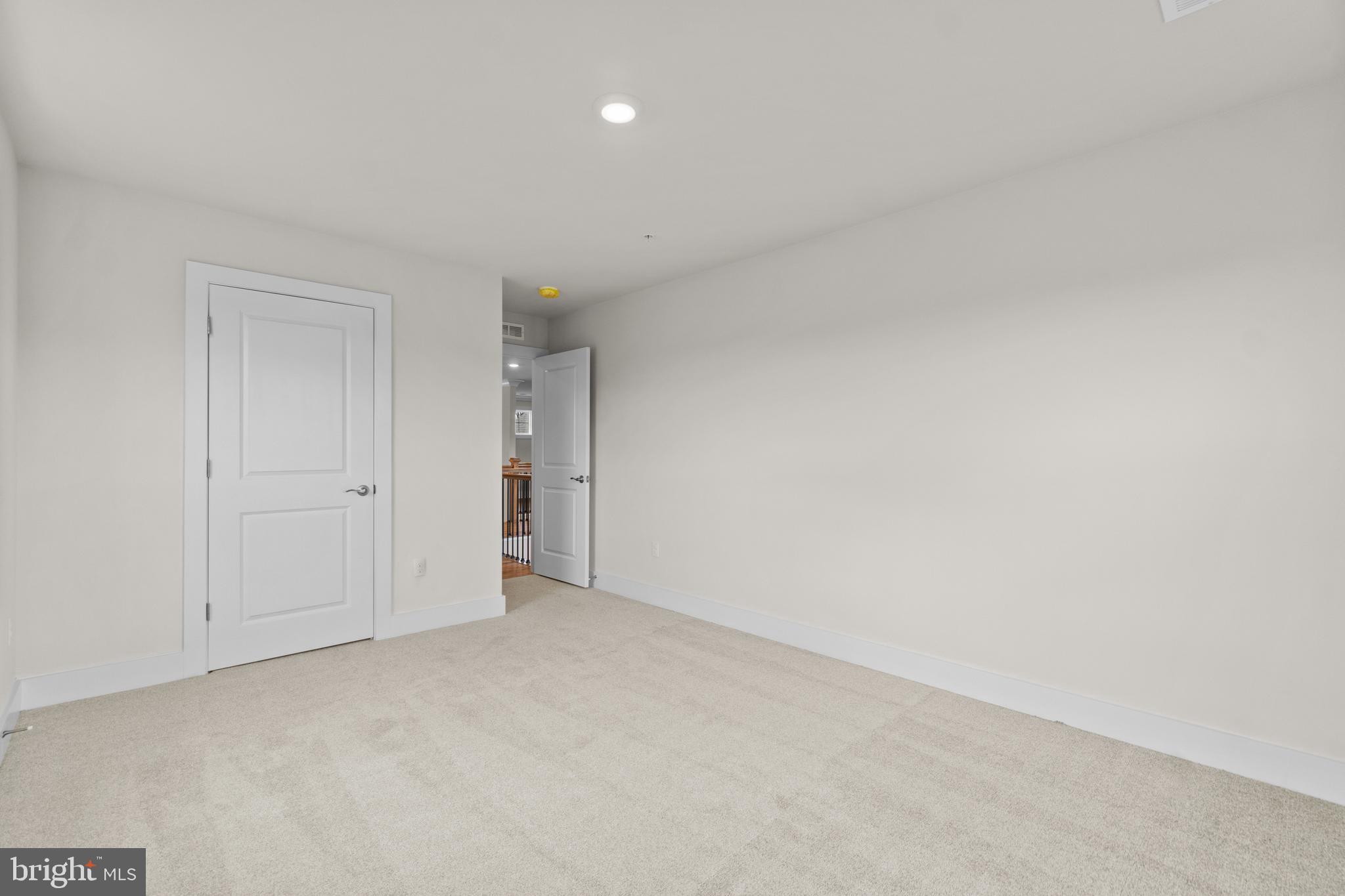 SENECA FARM - Residential