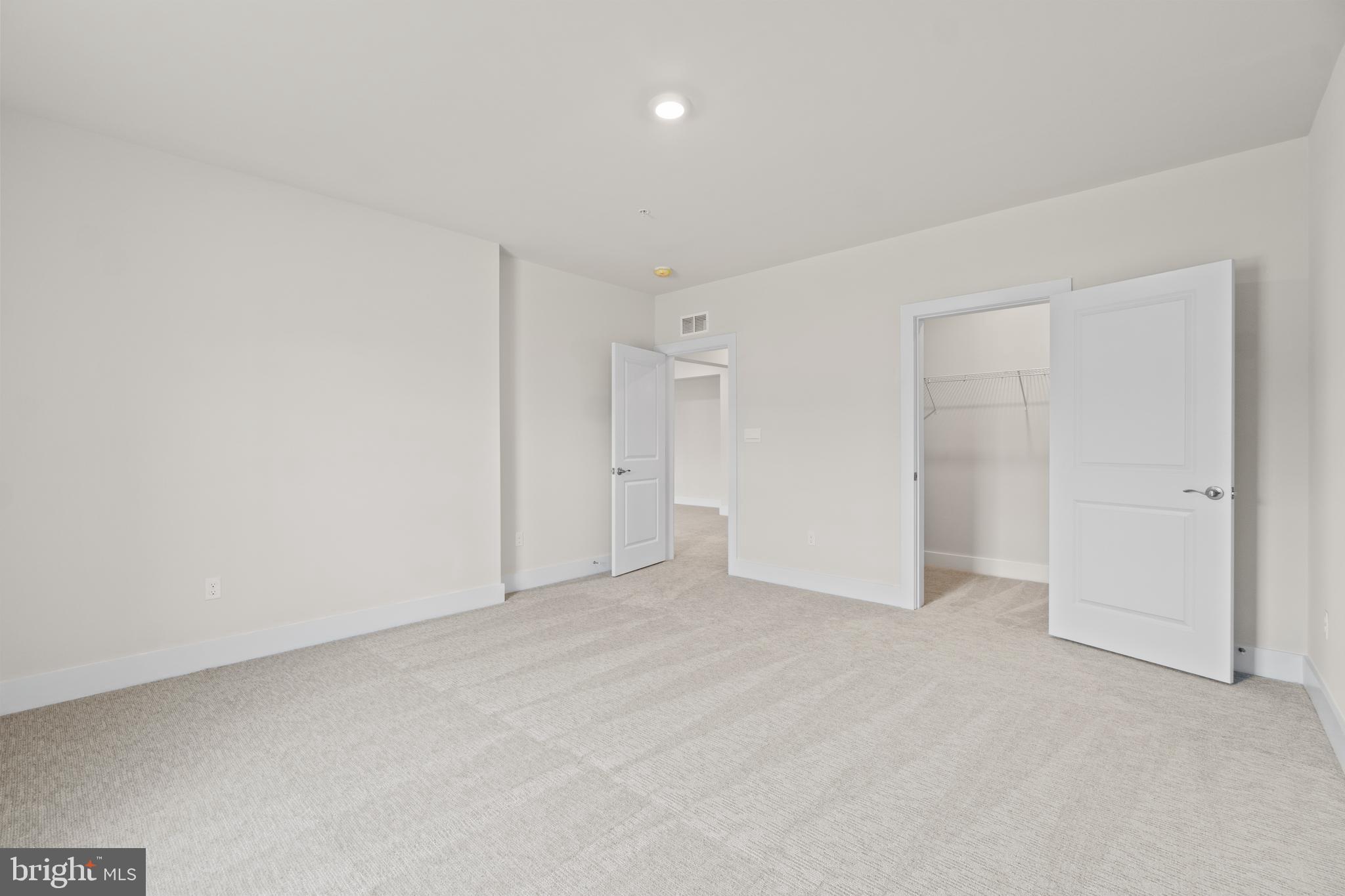 SENECA FARM - Residential