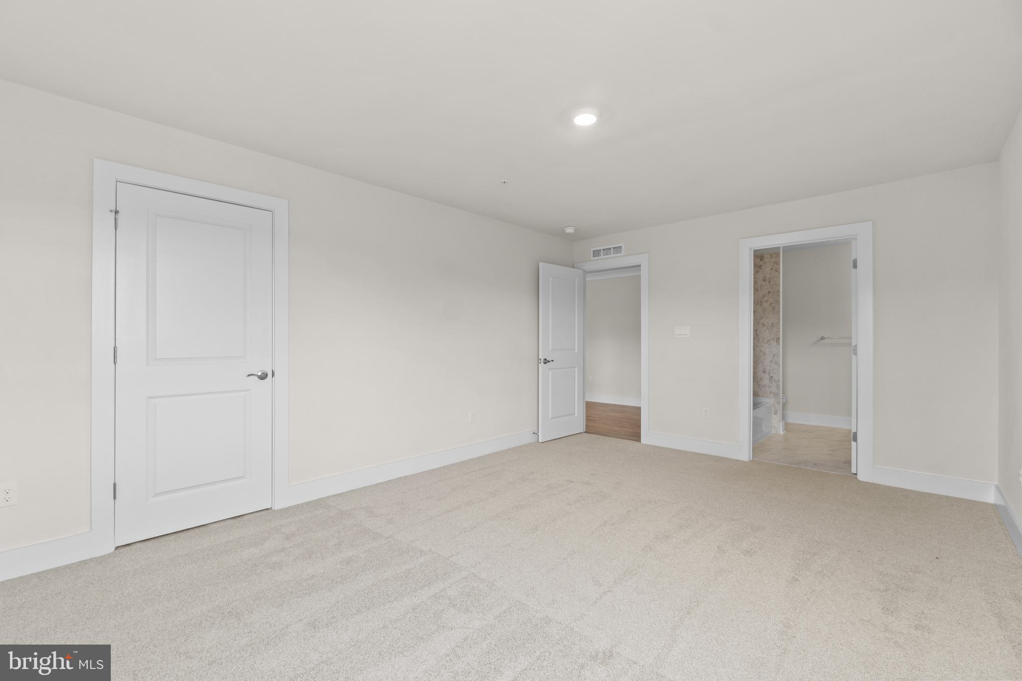 SENECA FARM - Residential