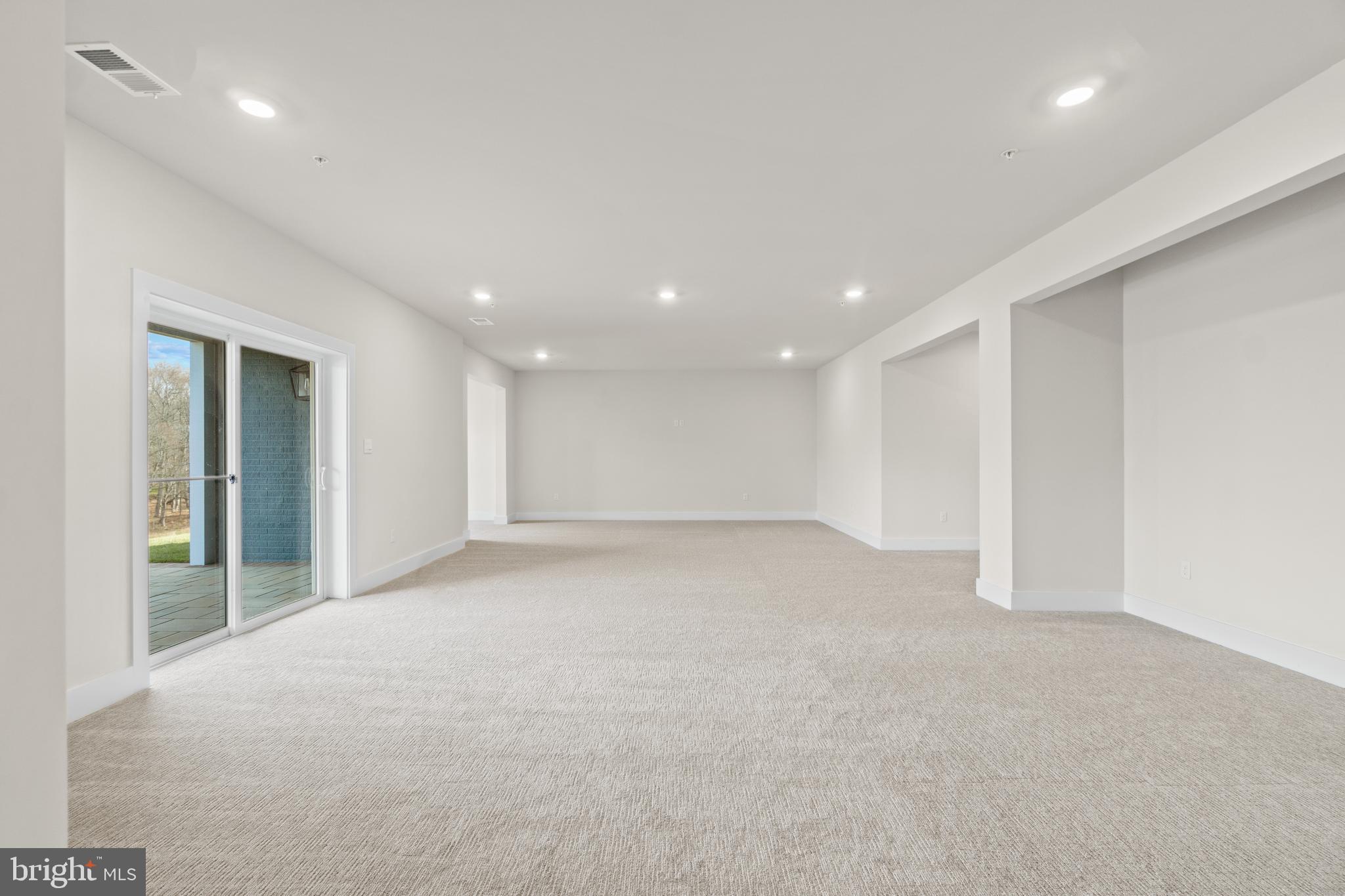 SENECA FARM - Residential