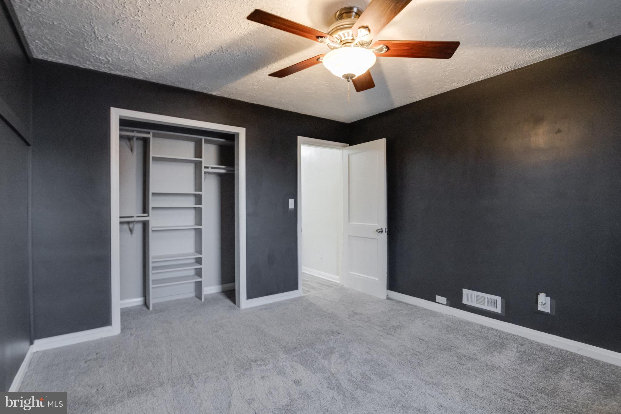 EDGEWOOD PARK - Residential