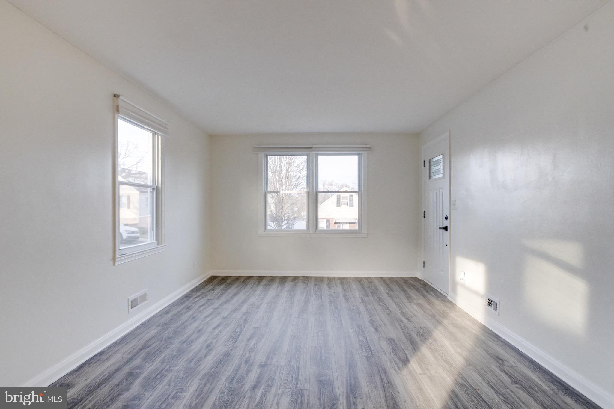 EDGEWOOD PARK - Residential