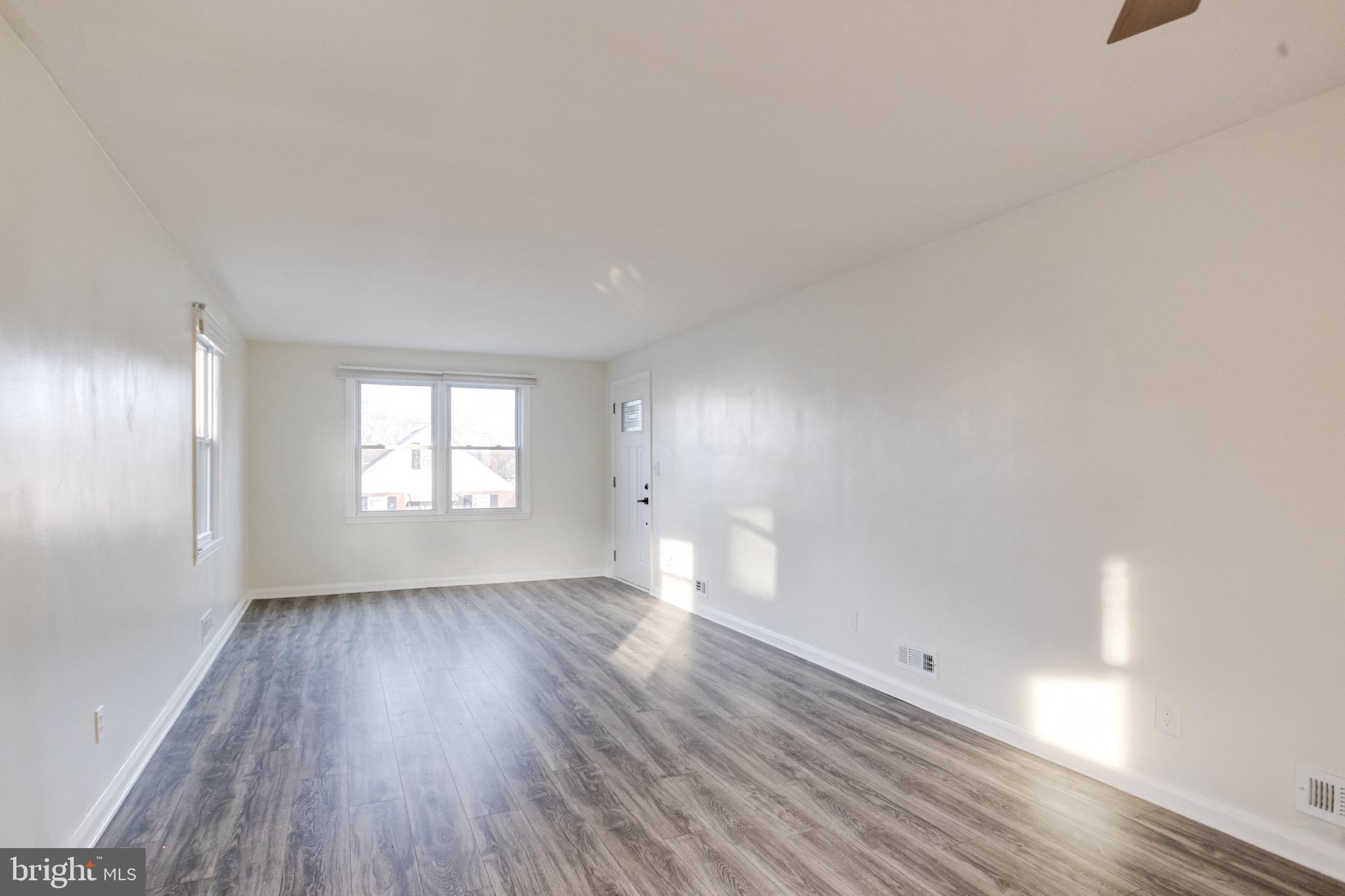 EDGEWOOD PARK - Residential