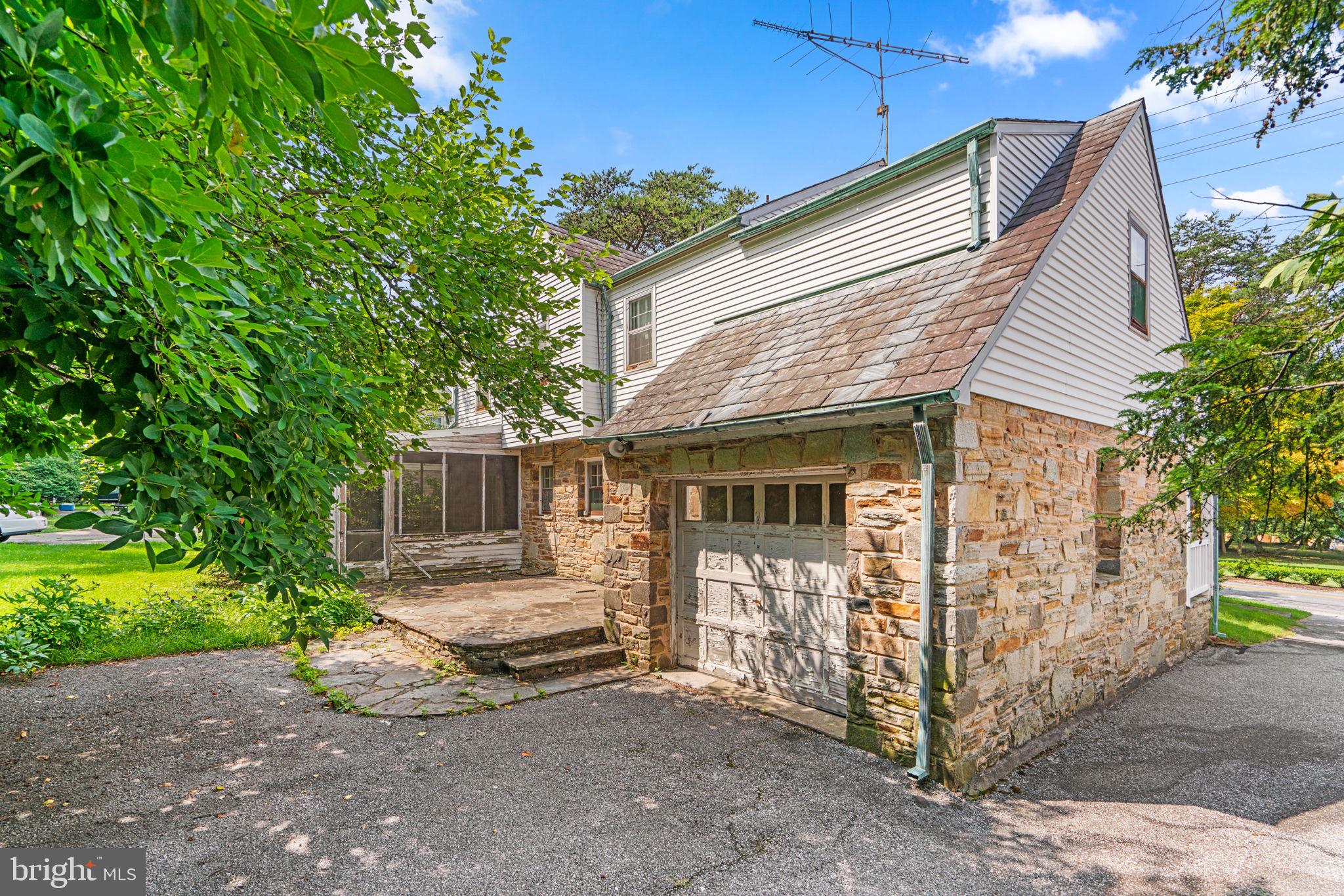 OAK GROVE HEIGHTS - Residential