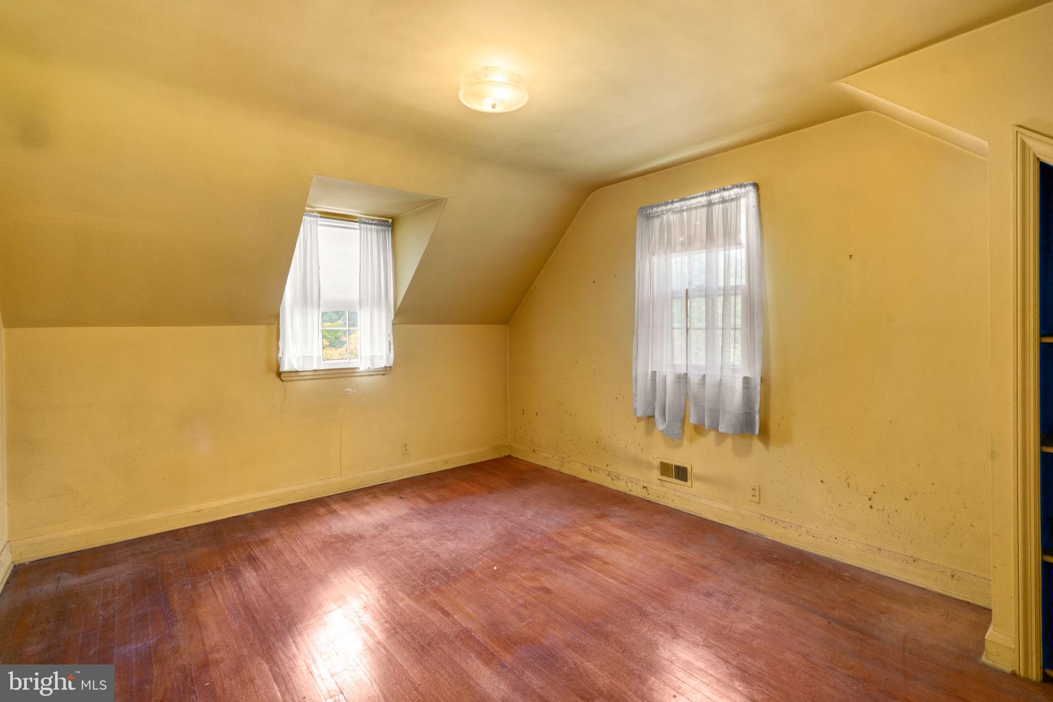 OAK GROVE HEIGHTS - Residential