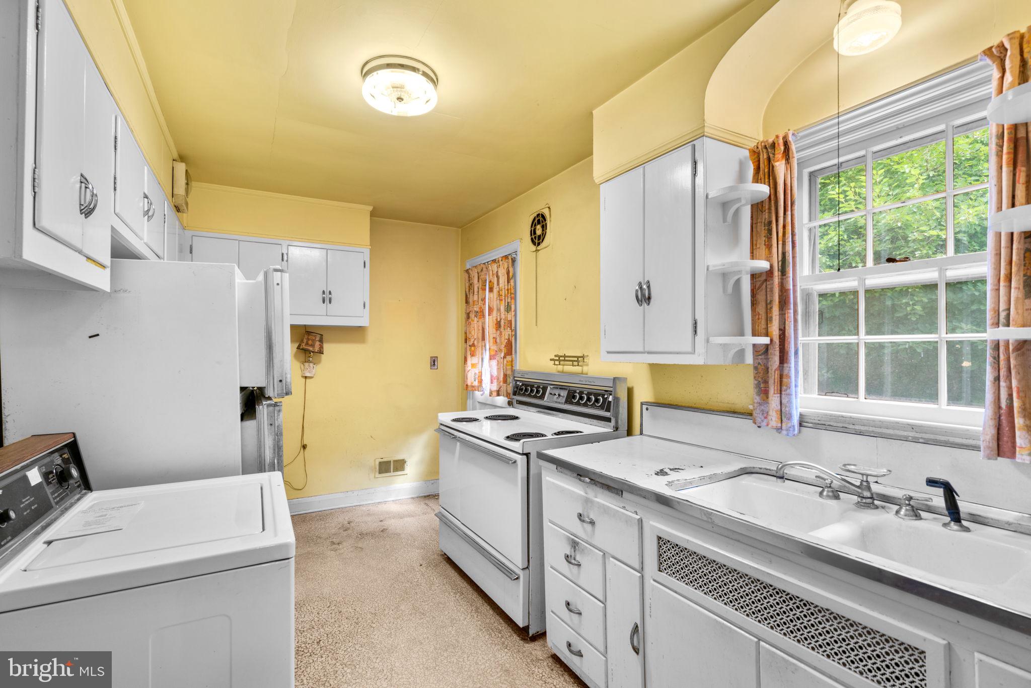 OAK GROVE HEIGHTS - Residential