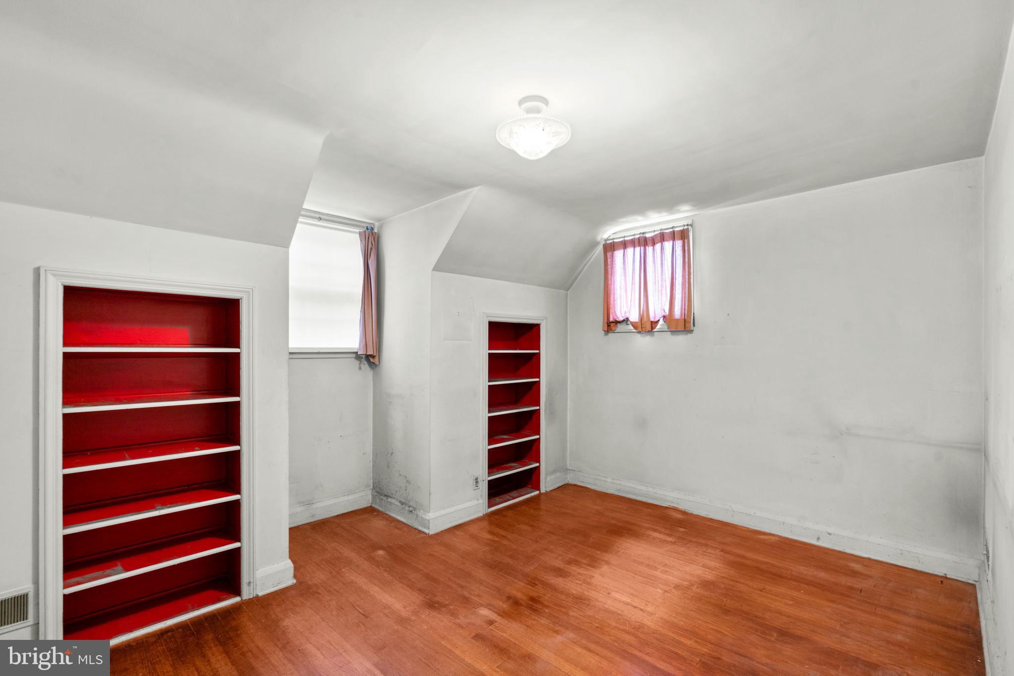 OAK GROVE HEIGHTS - Residential