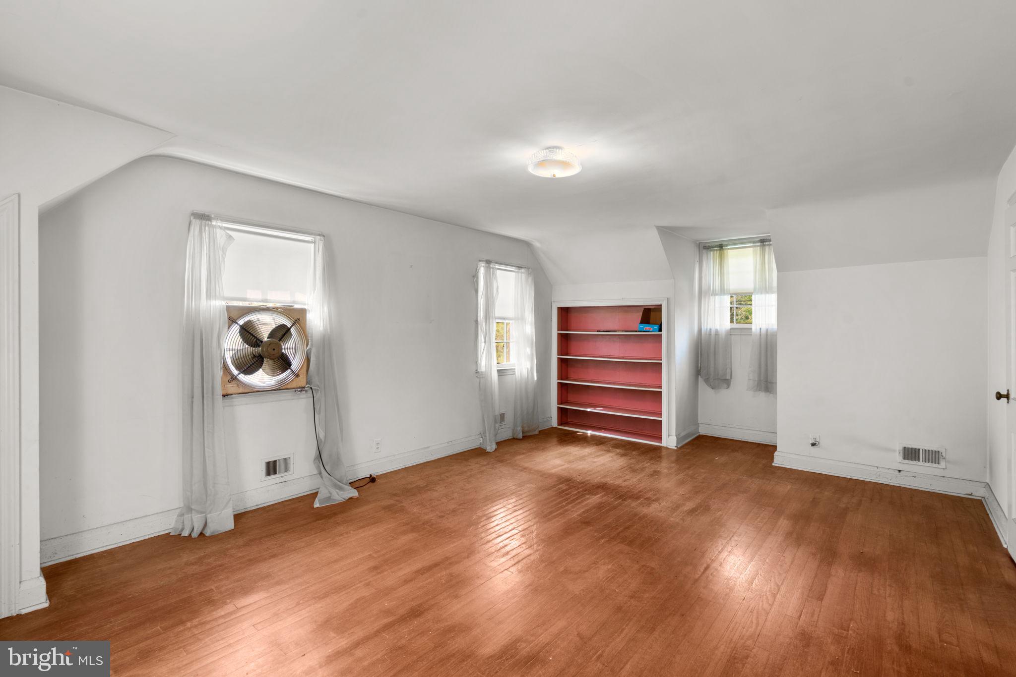 OAK GROVE HEIGHTS - Residential