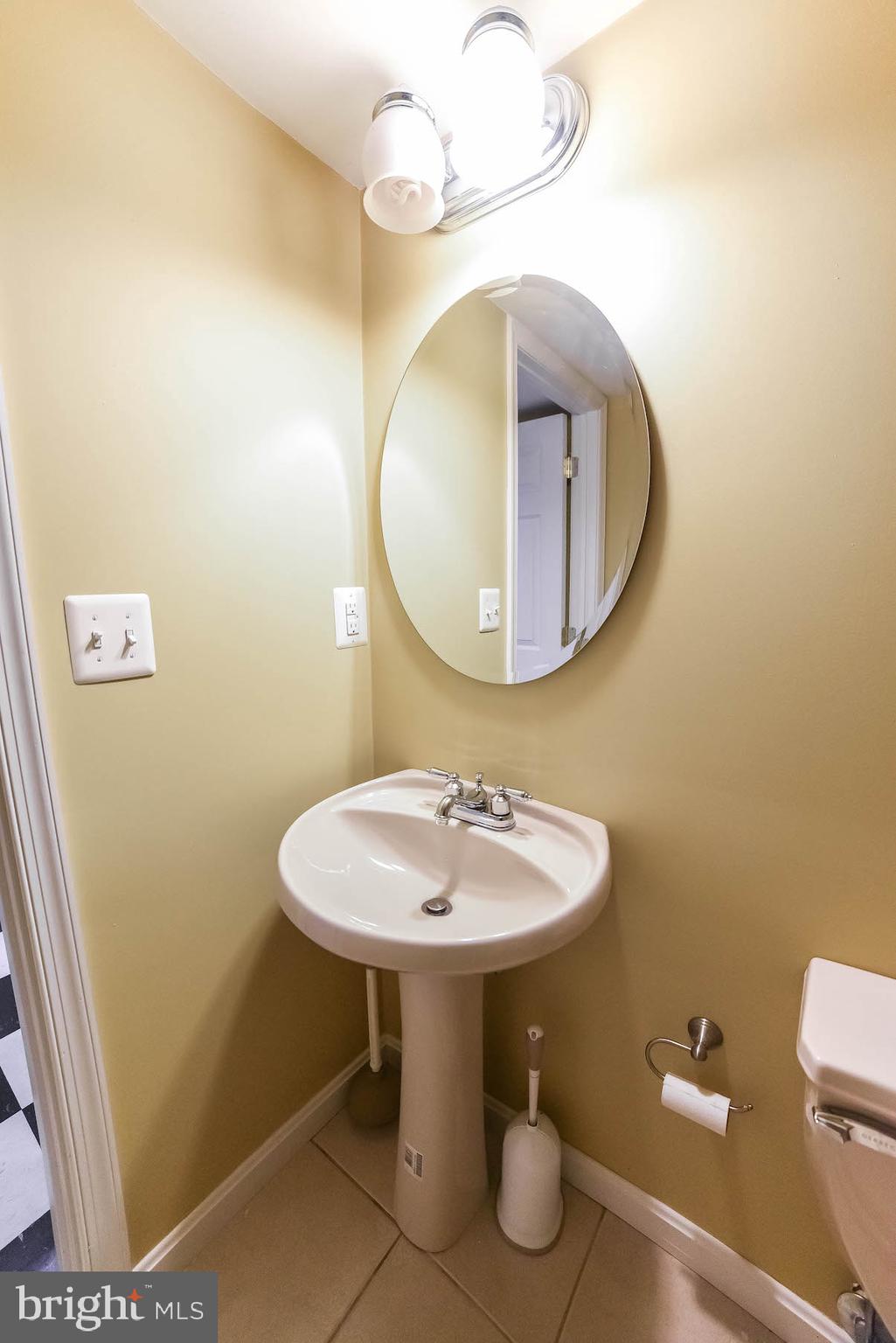 RIVERSIDE FARMS - Residential