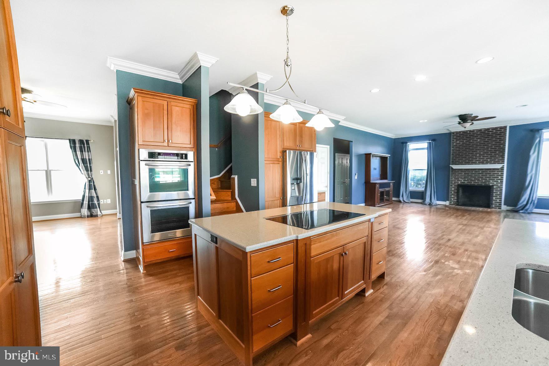 RIVERSIDE FARMS - Residential