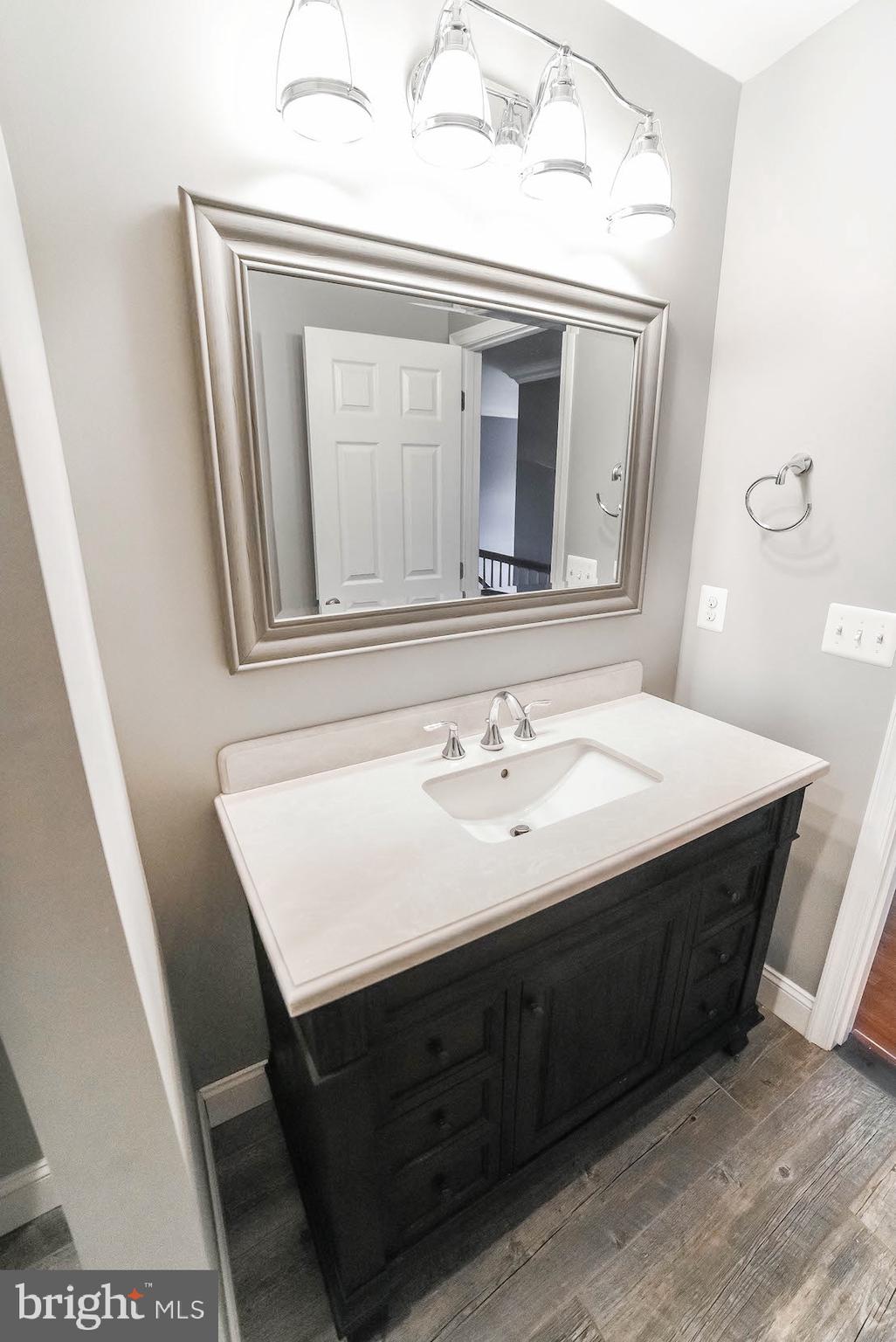 RIVERSIDE FARMS - Residential