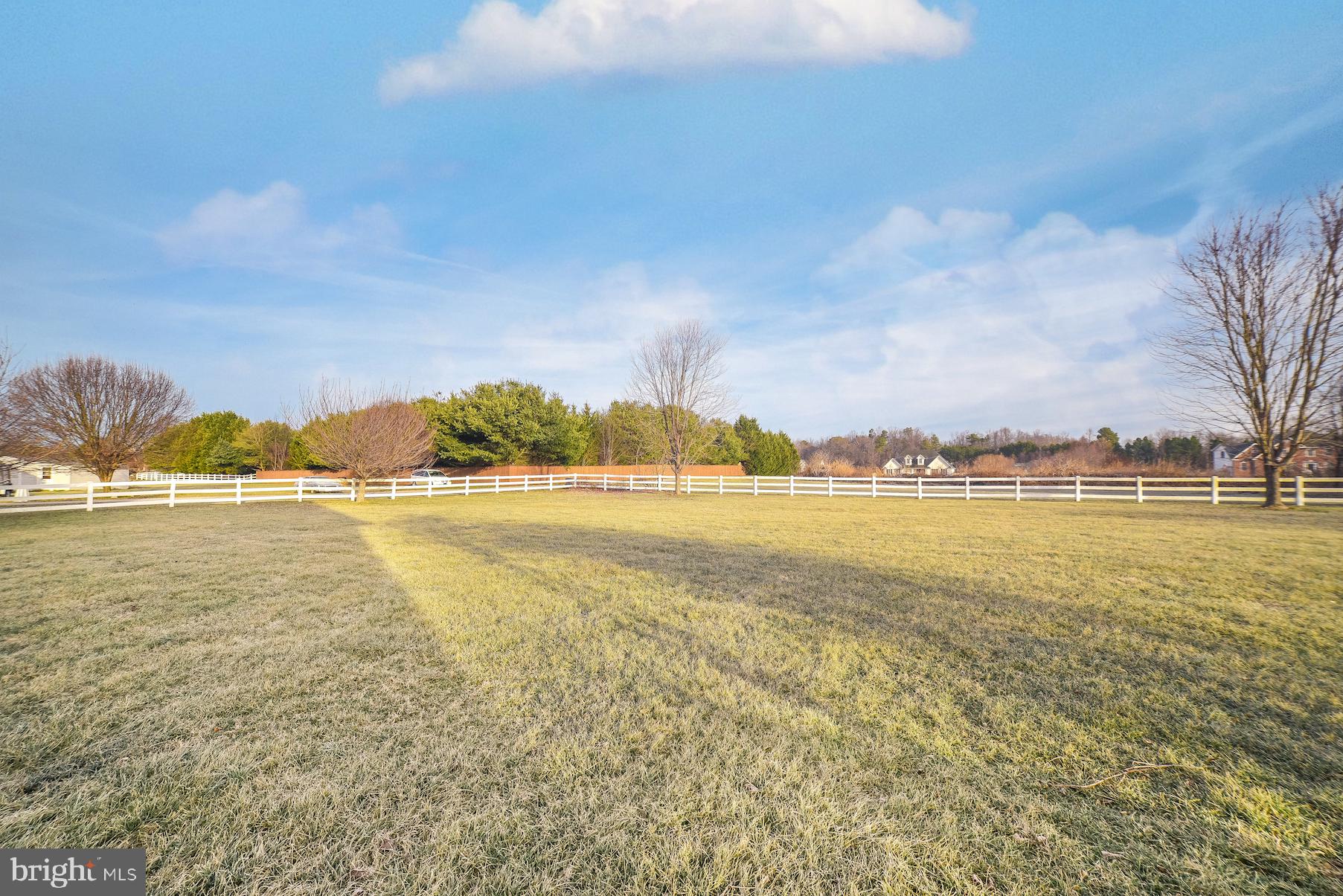 RIVERSIDE FARMS - Residential