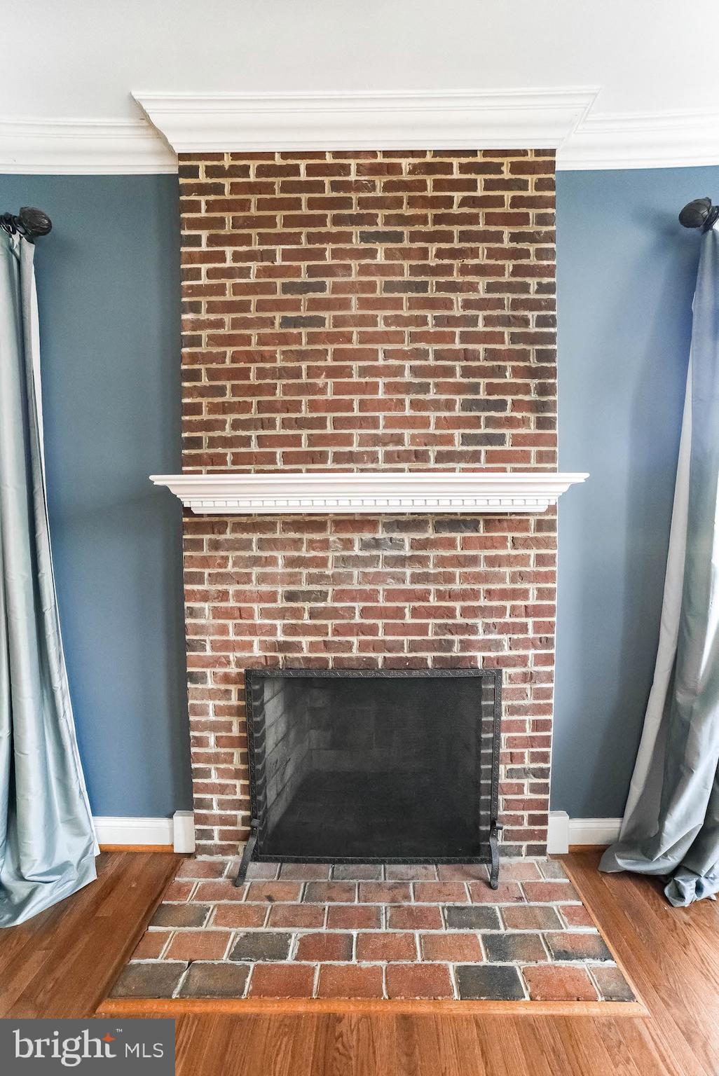 RIVERSIDE FARMS - Residential