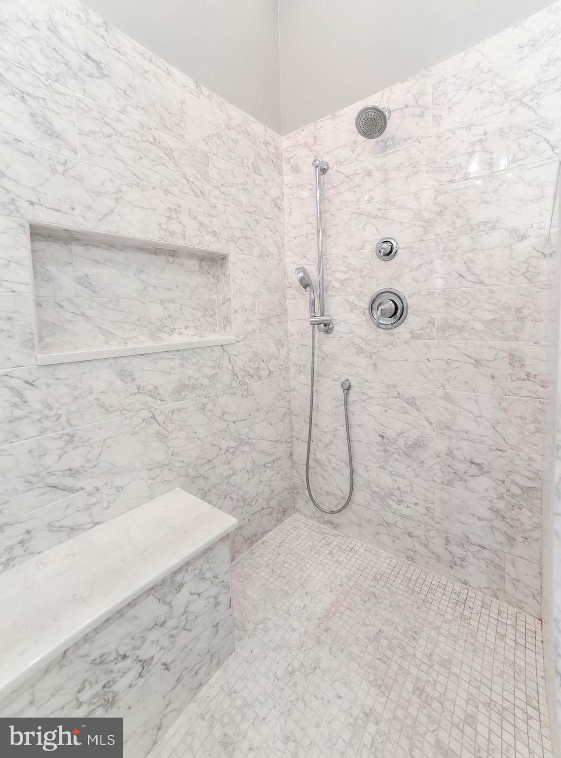 RIVERSIDE FARMS - Residential