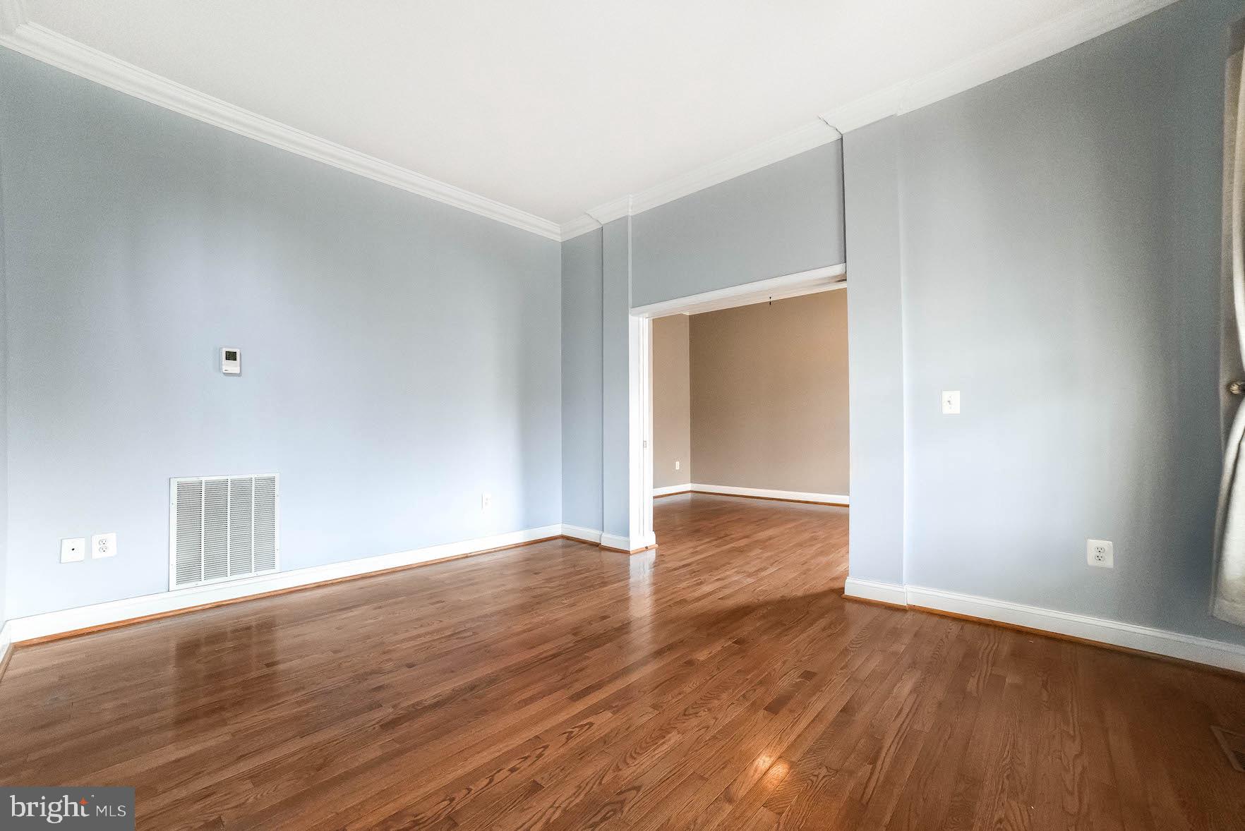 RIVERSIDE FARMS - Residential