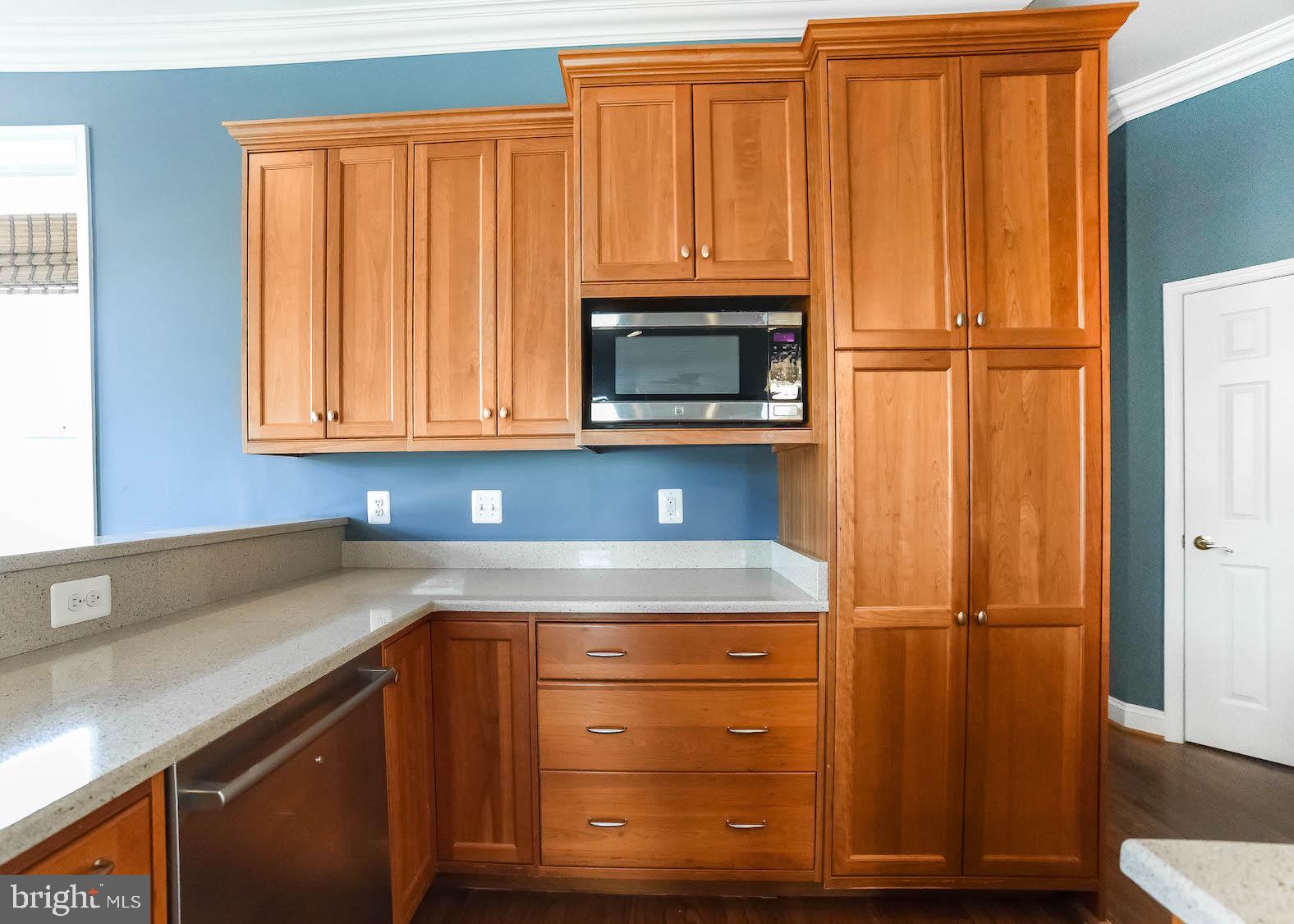 RIVERSIDE FARMS - Residential