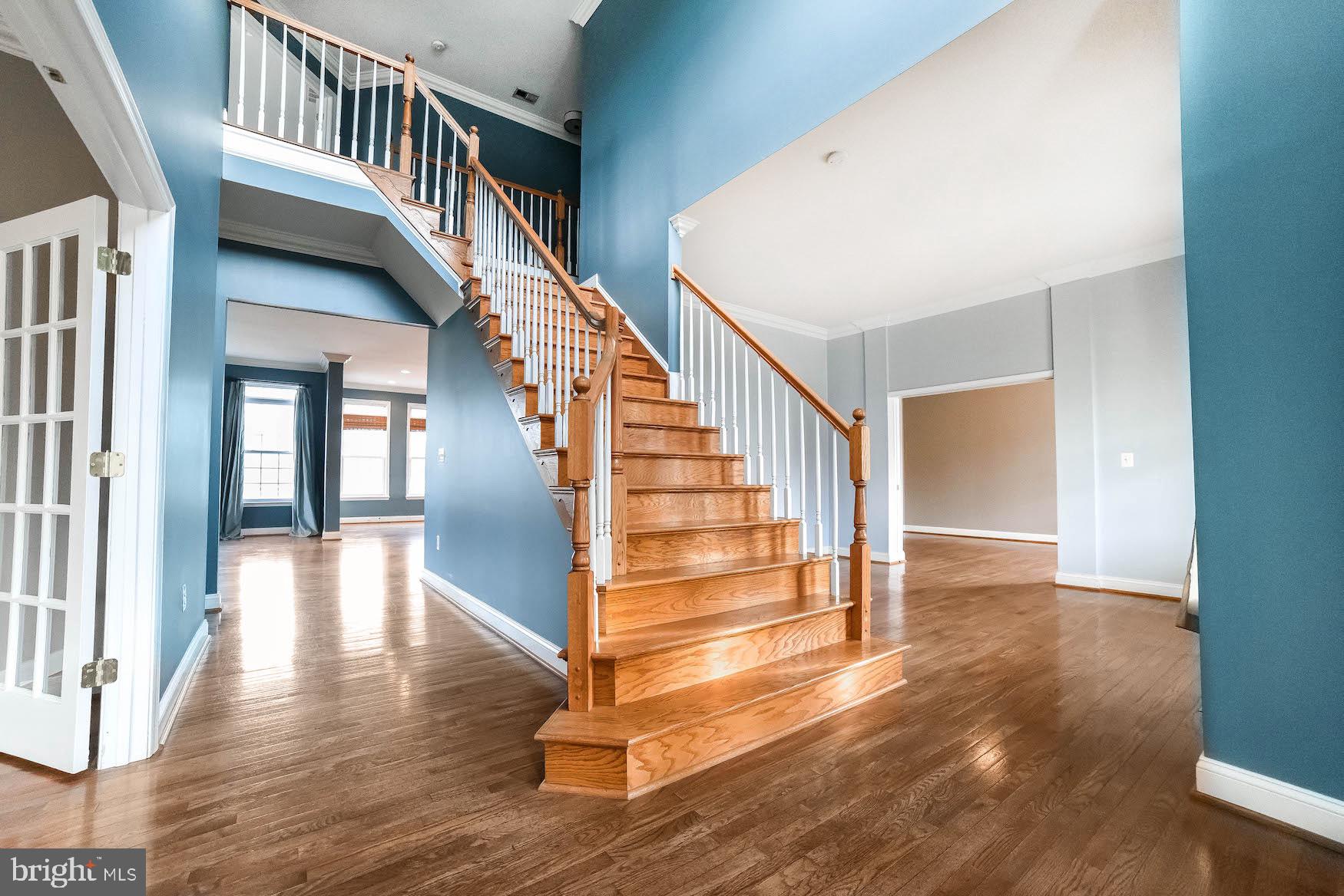 RIVERSIDE FARMS - Residential